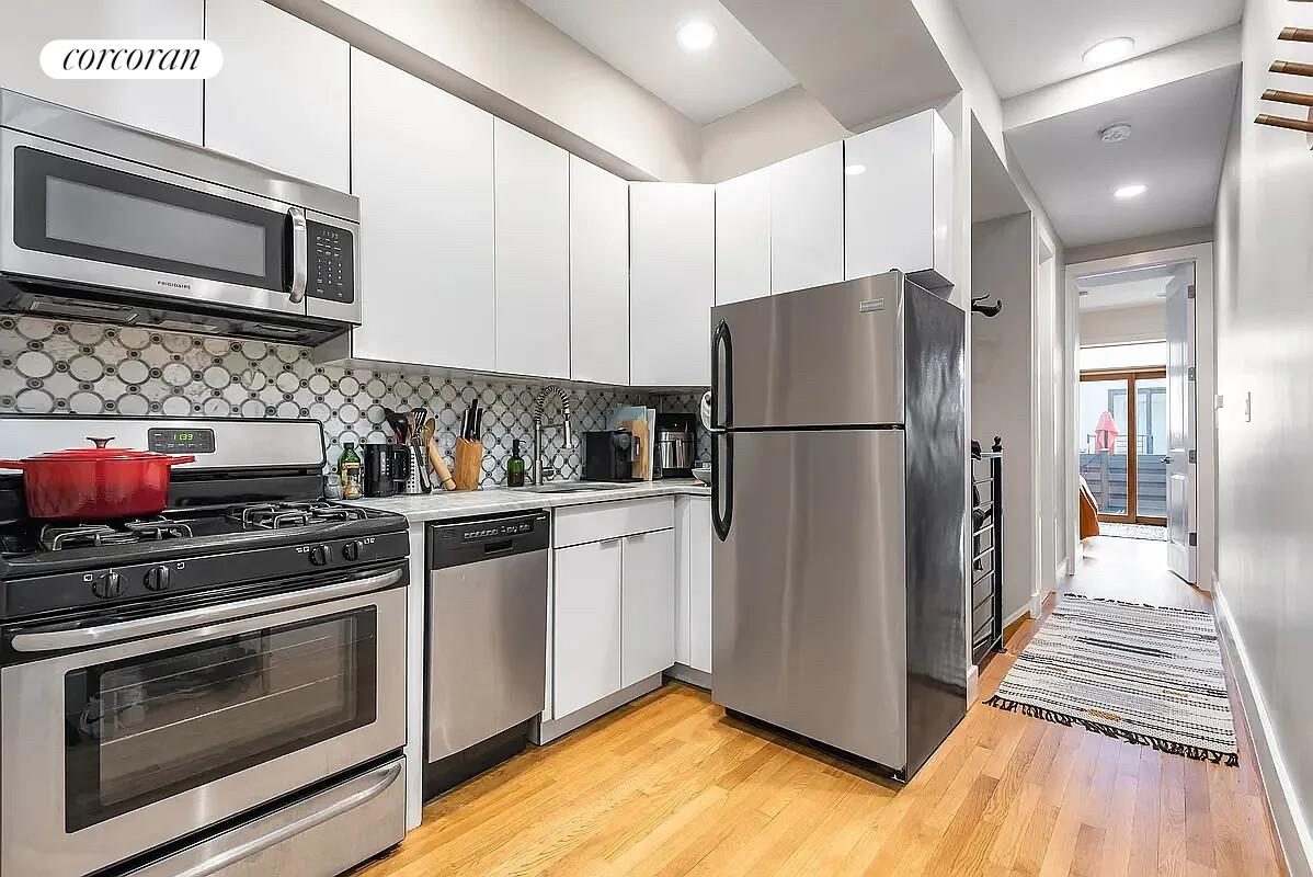 #3 photo, Brooklyn, Greenpoint , NY 11222