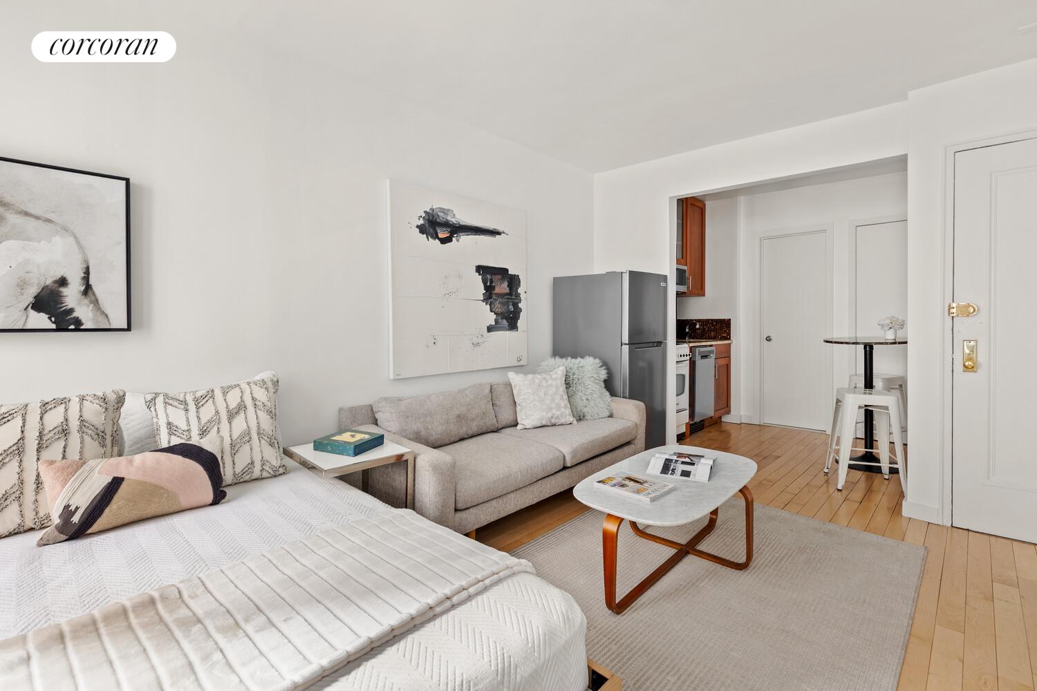 #4 photo, 20 JANE Street, West Village , NY 10014