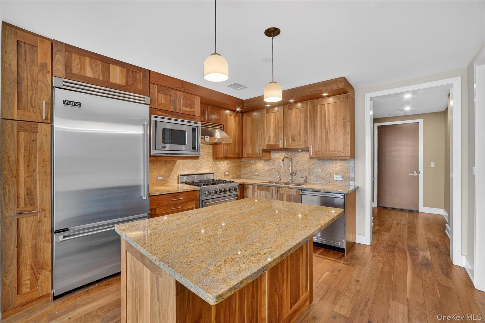 #6 photo, 5 Renaissance Square, White Plains , NY 10601