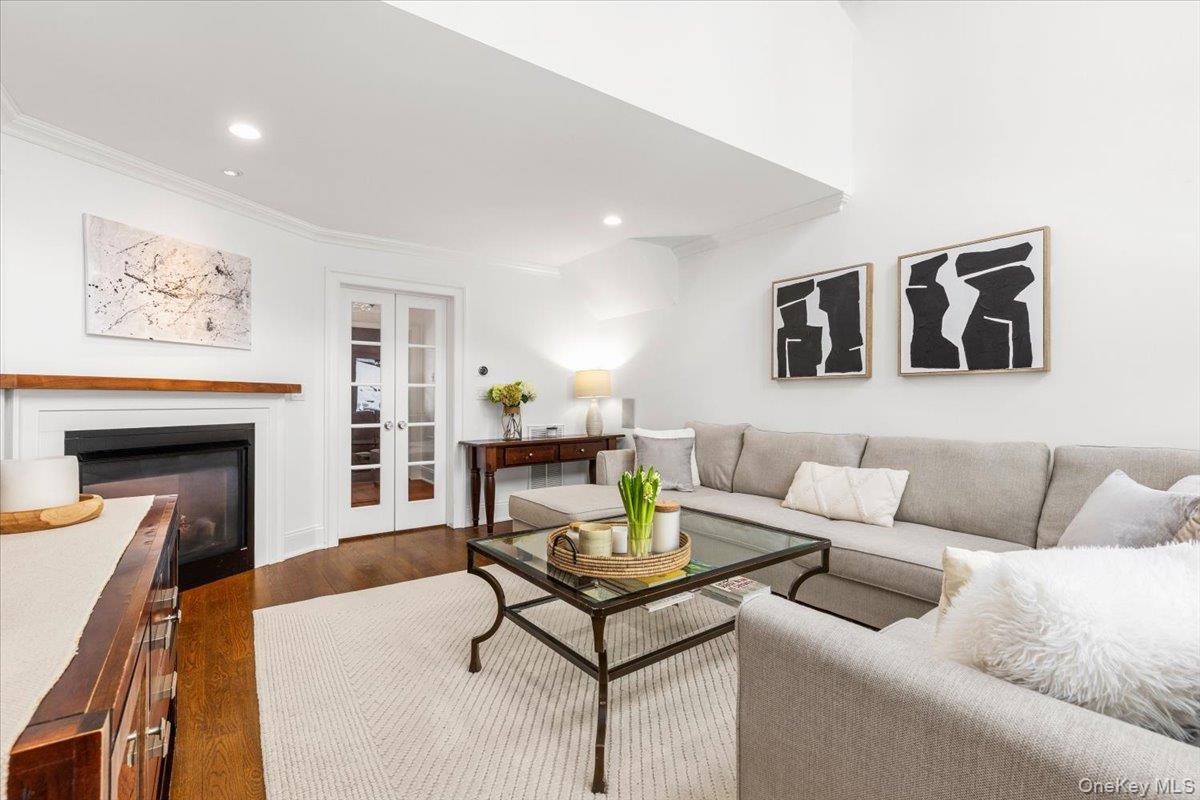 #19 photo, 14 Eagles Bluff, Rye Brook , NY 10573