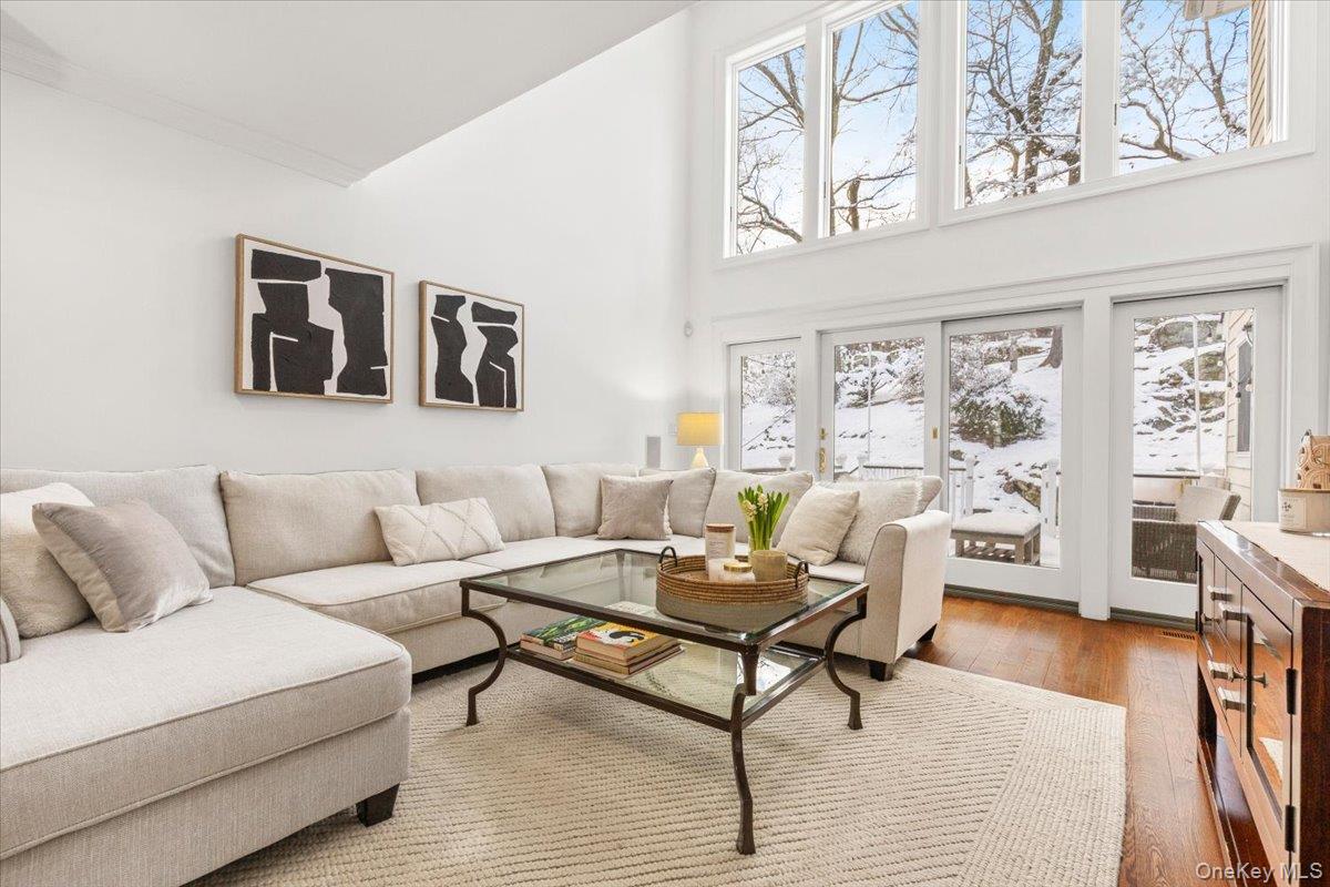 #20 photo, 14 Eagles Bluff, Rye Brook , NY 10573