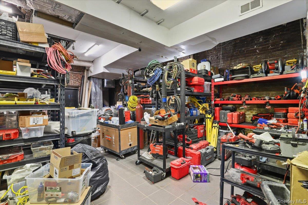 #13 photo, 296 City Island Avenue, Bronx , NY 10464