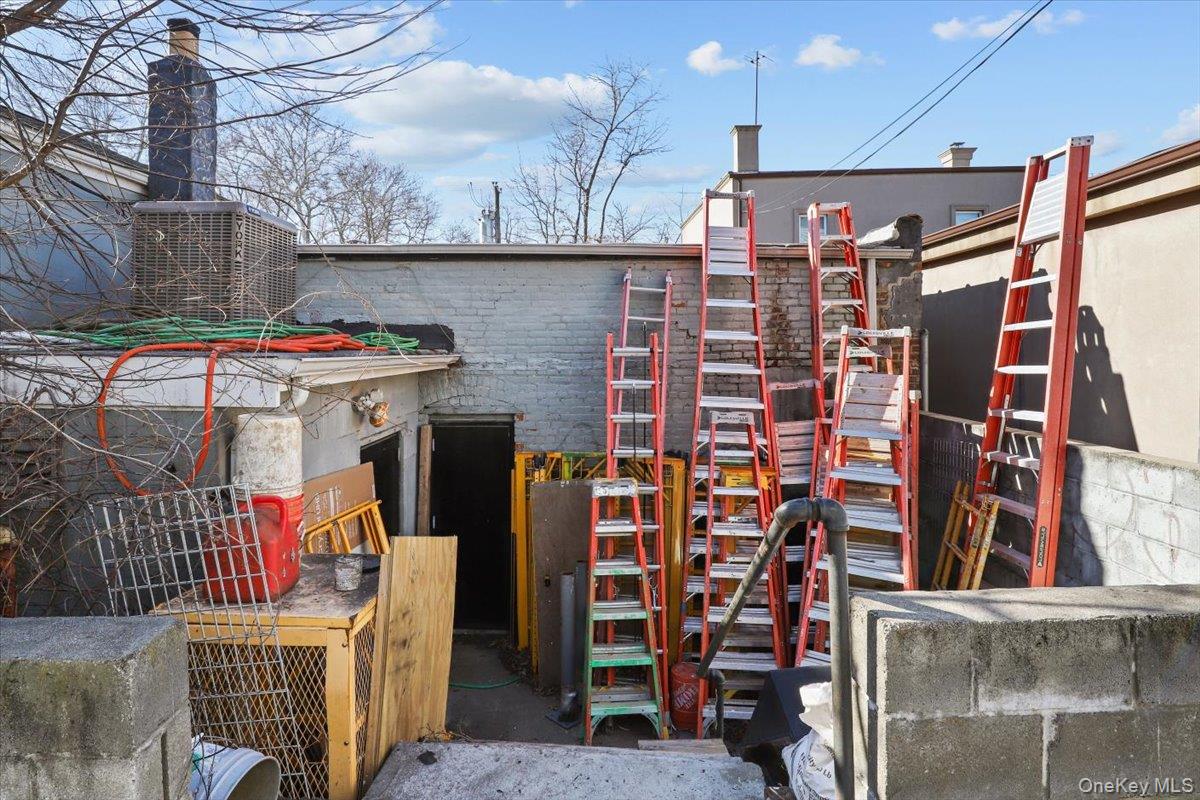 #16 photo, 296 City Island Avenue, Bronx , NY 10464