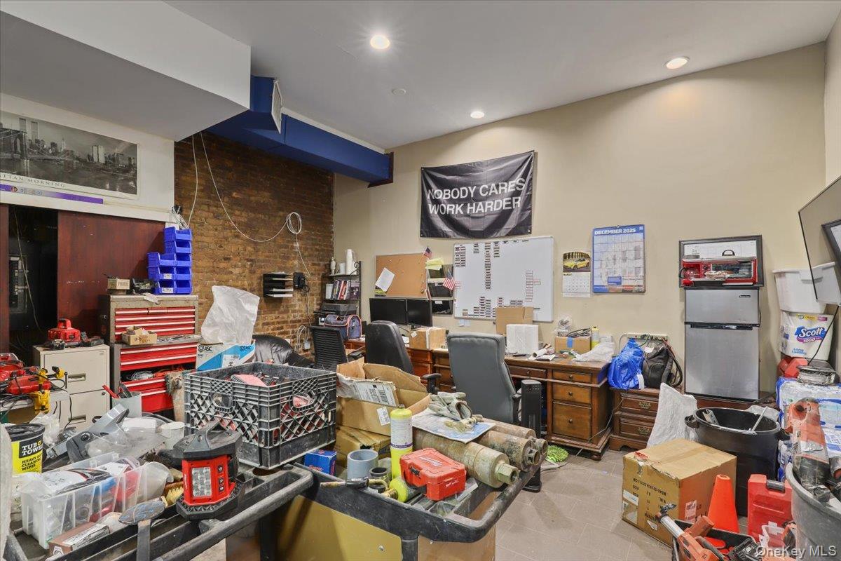 #7 photo, 296 City Island Avenue, Bronx , NY 10464