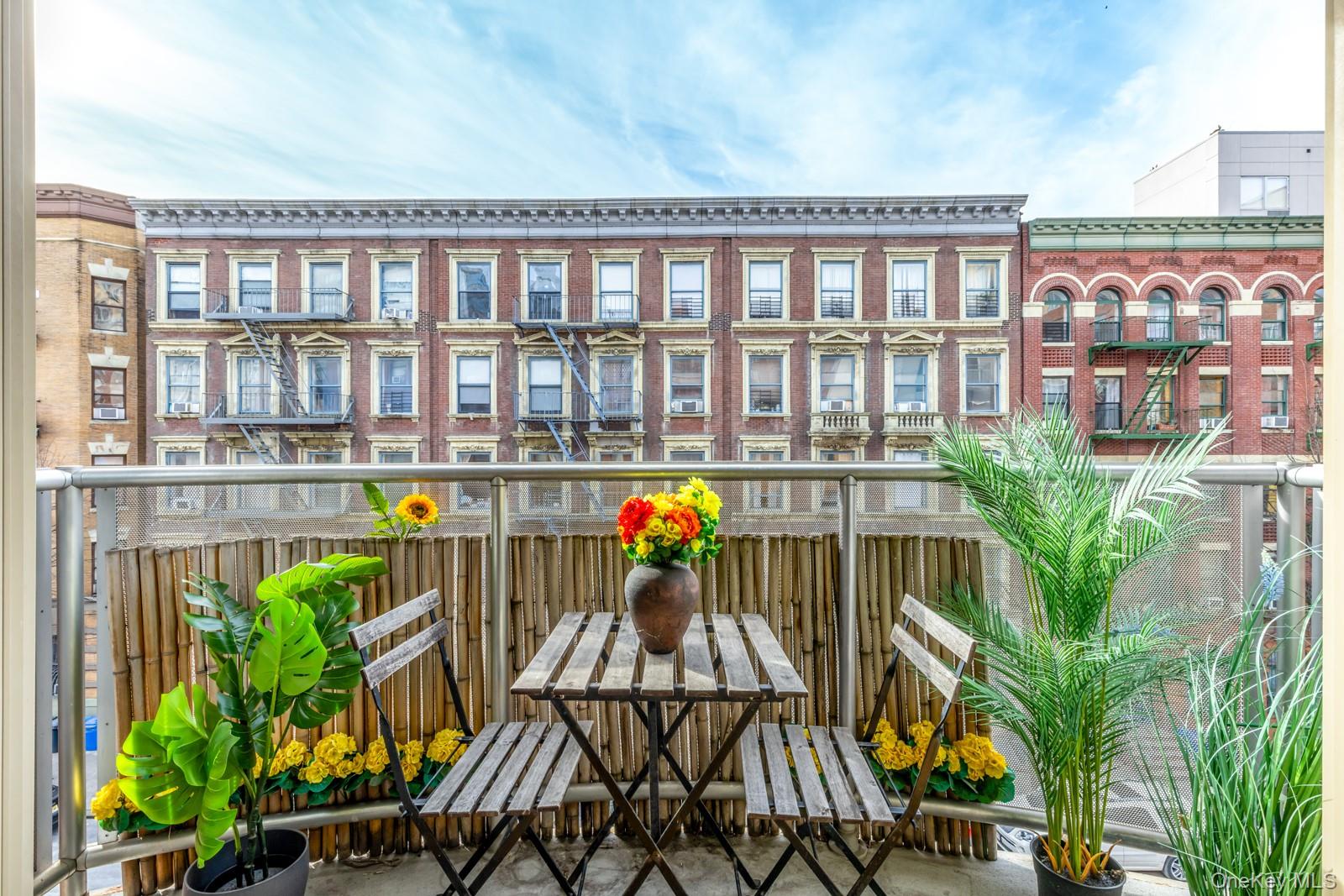 #1 photo, 265 W 122nd Street, New York (Manhattan) , NY 10027