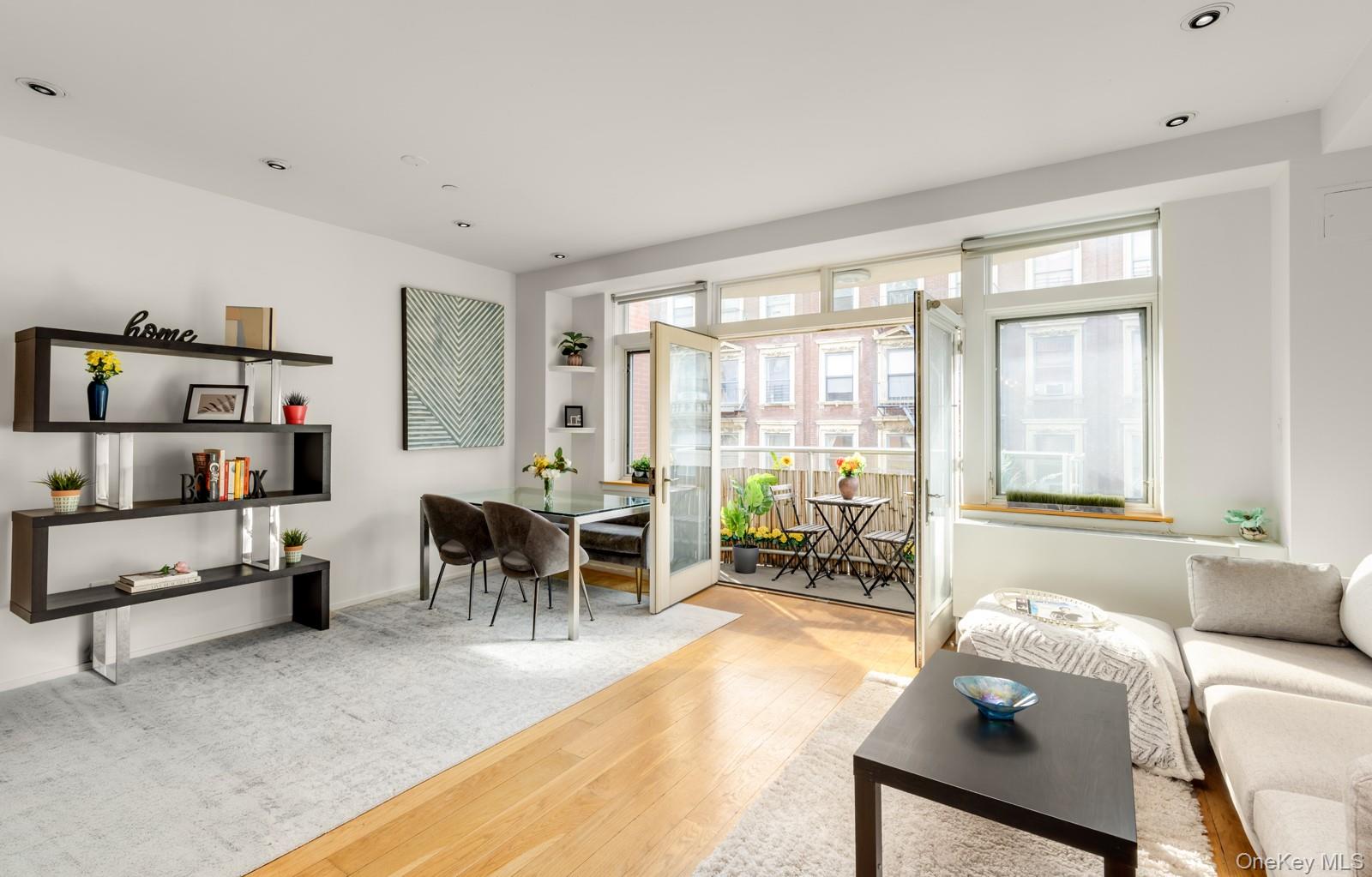 #2 photo, 265 W 122nd Street, New York (Manhattan) , NY 10027