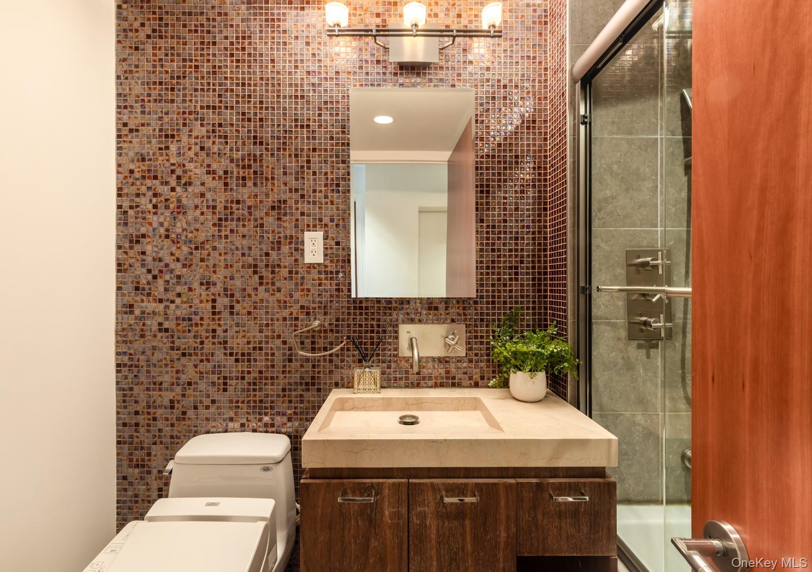 #8 photo, 265 W 122nd Street, New York (Manhattan) , NY 10027