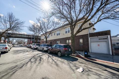 #9 photo, 90-19 Liberty Avenue, Ozone Park , NY 11417