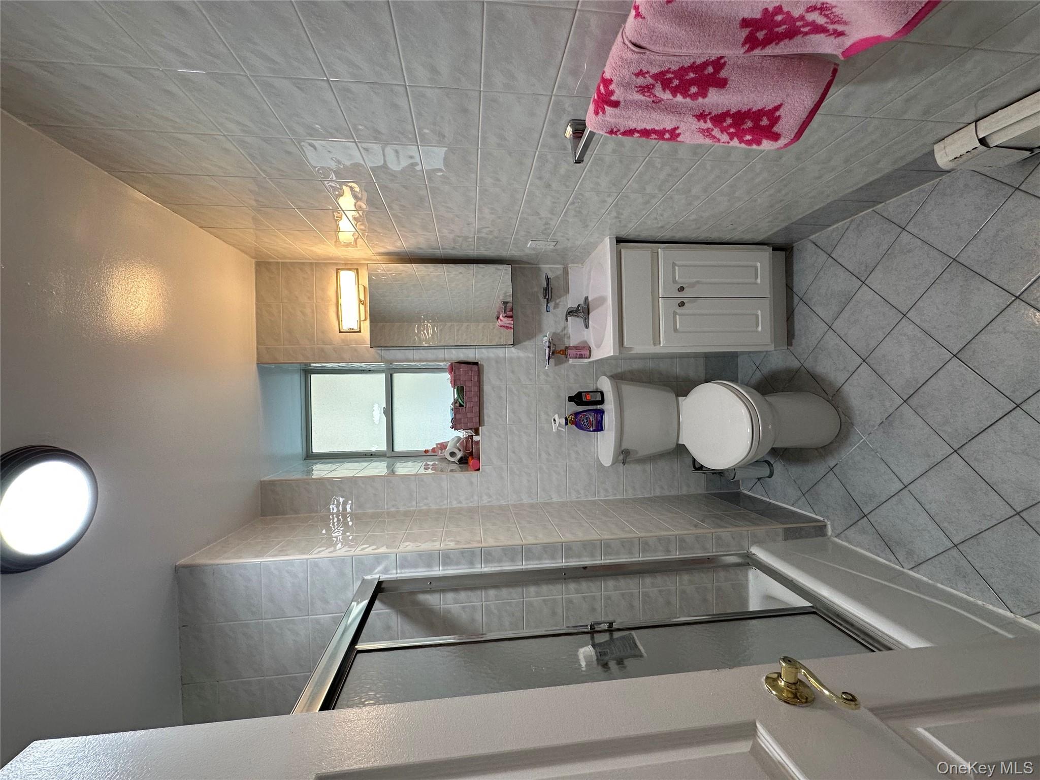 #7 photo, 25 W Broadway, Нассау ‖ Long Beach , NY 11561