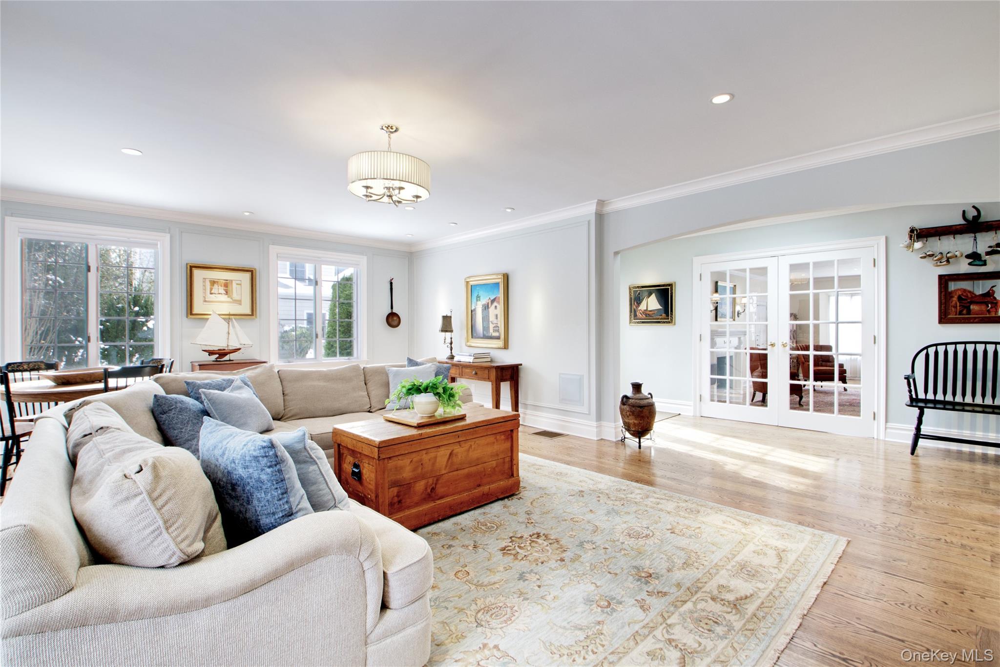 #20 photo, 32 Barnard Place, Manhasset , NY 11030