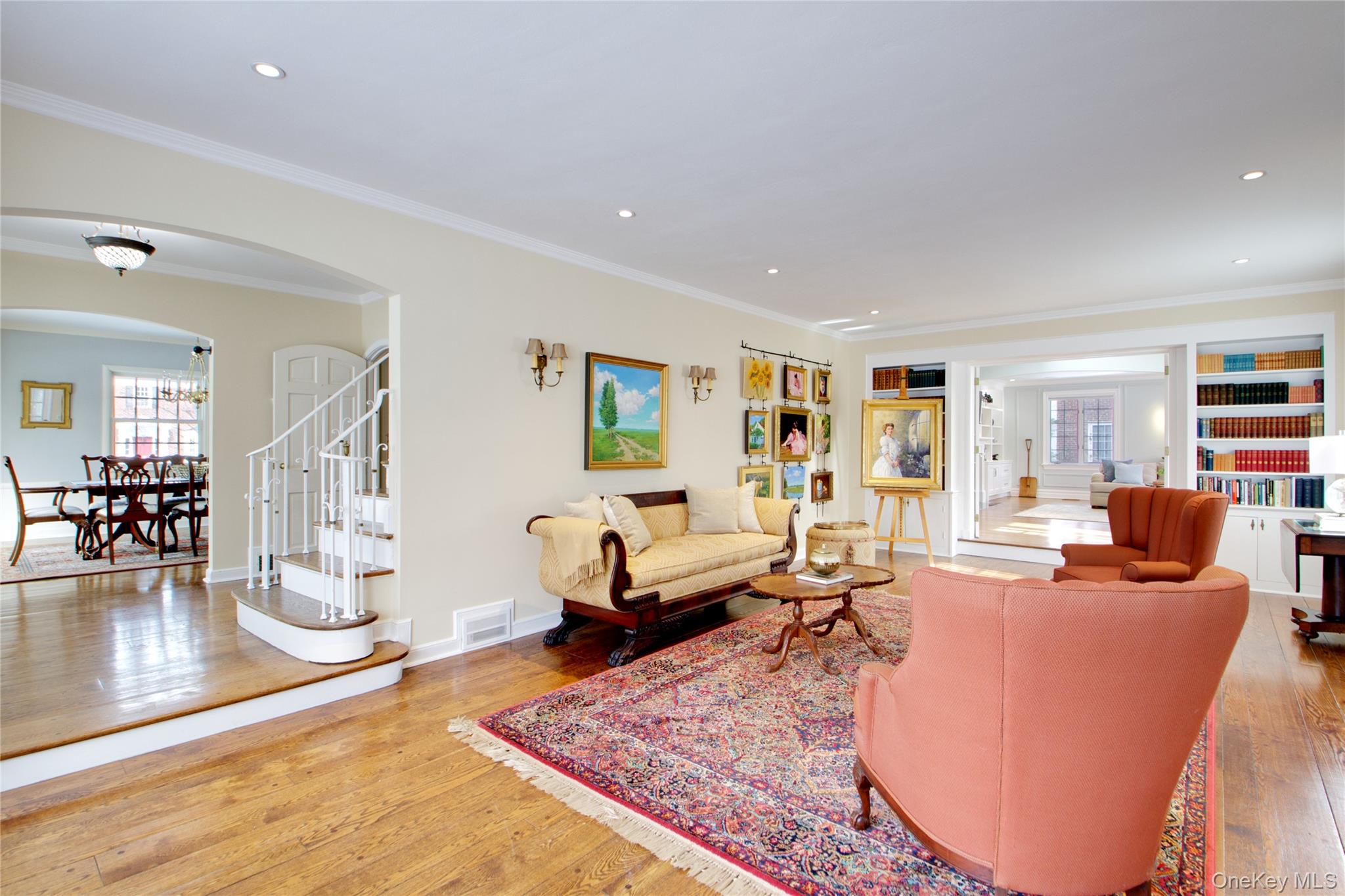 #6 photo, 32 Barnard Place, Manhasset , NY 11030