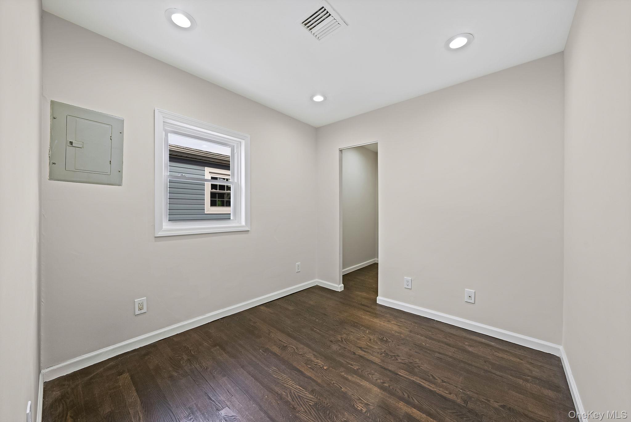 #16 photo, 3014 Western Boulevard, Baldwin , NY 11510