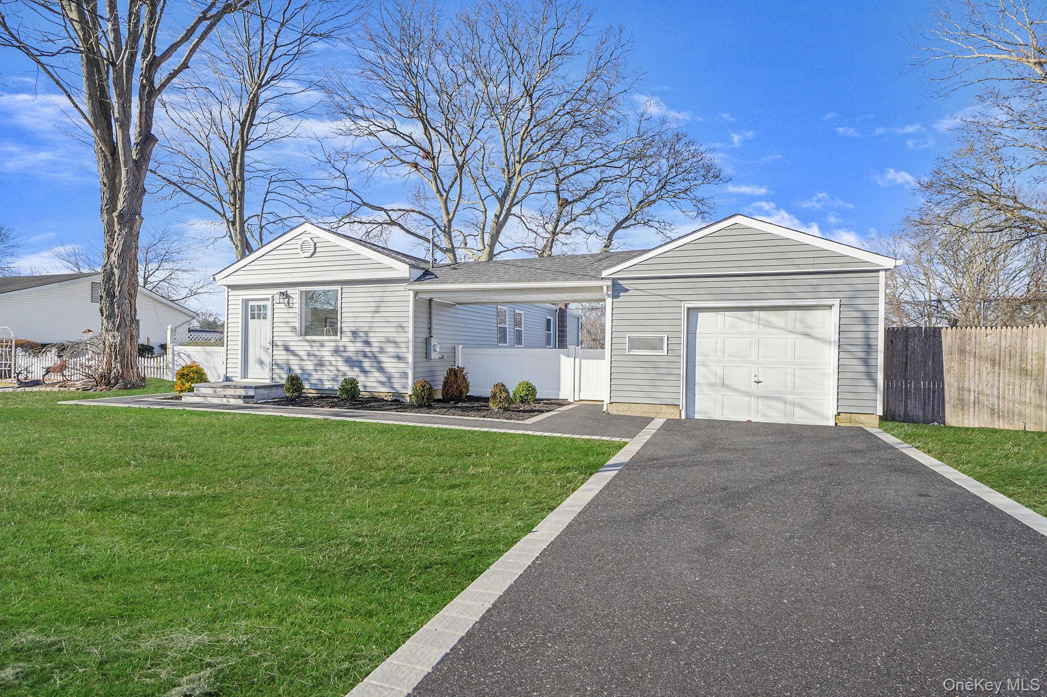 #1 photo, 96 Toomey Road, West Islip , NY 11795