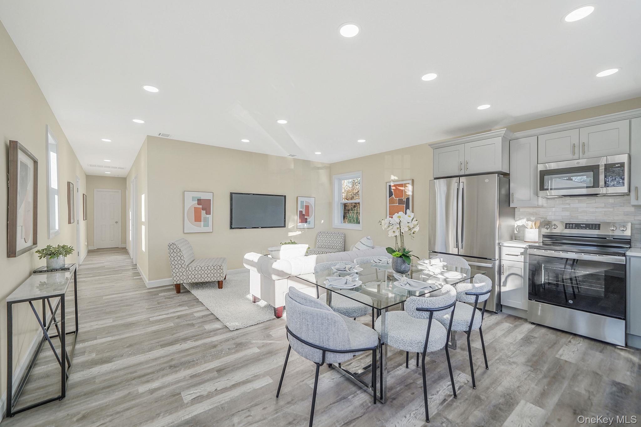 #7 photo, 96 Toomey Road, West Islip , NY 11795