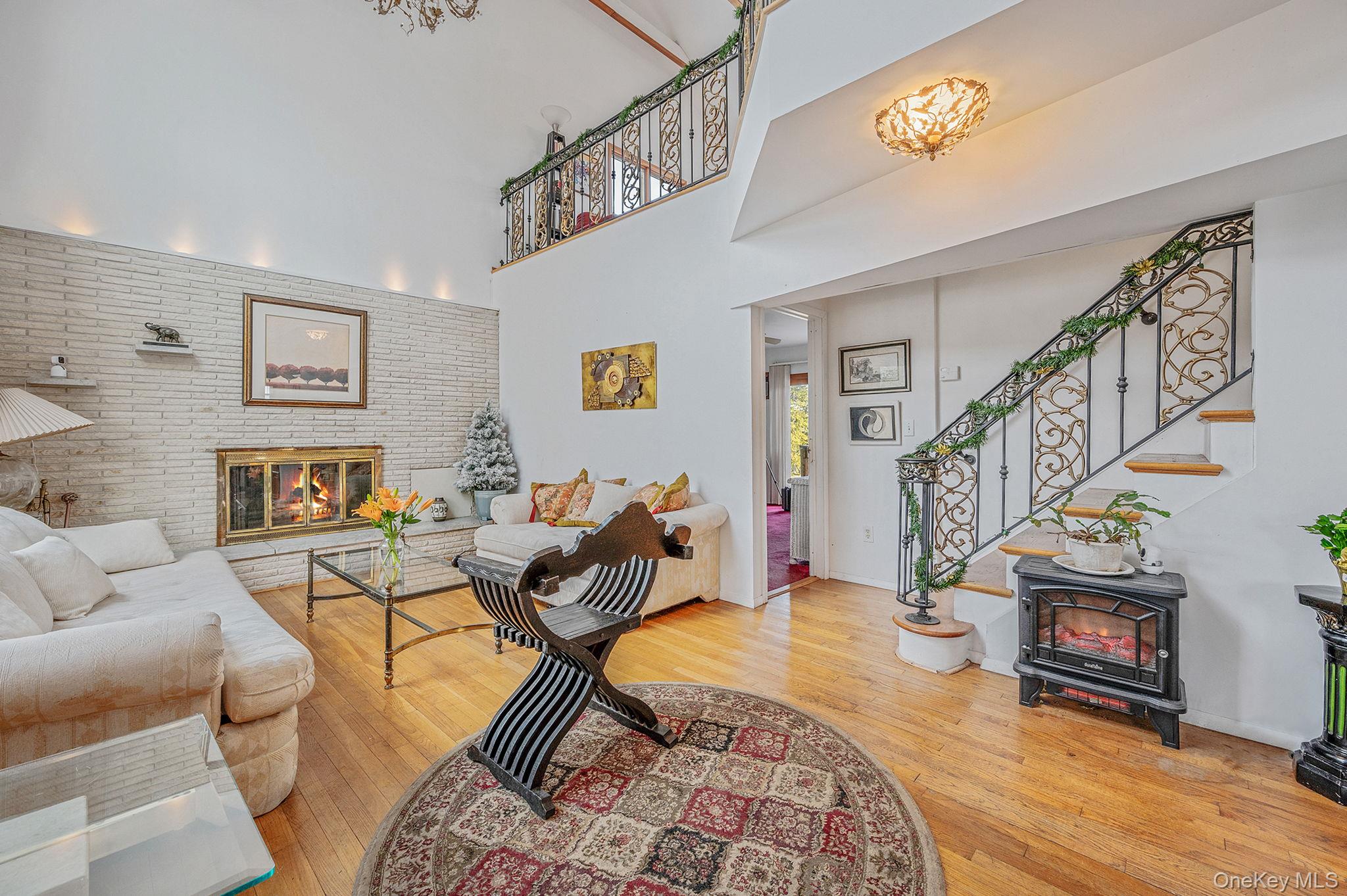 #1 photo, 53 Hewitt Boulevard, Center Moriches , NY 11934