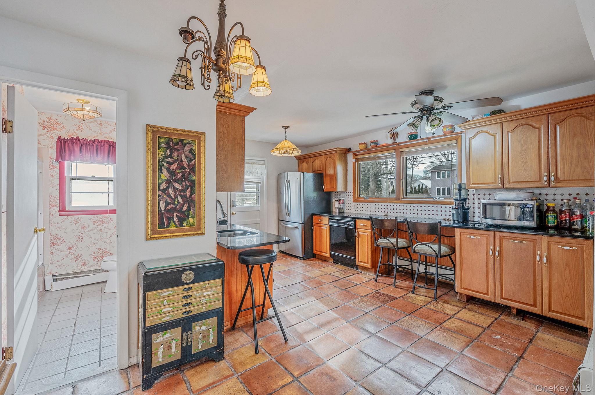 #11 photo, 53 Hewitt Boulevard, Center Moriches , NY 11934