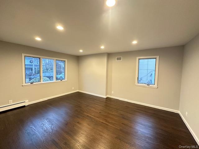 #2 photo, 38 Avenue B, Port Washington , NY 11050