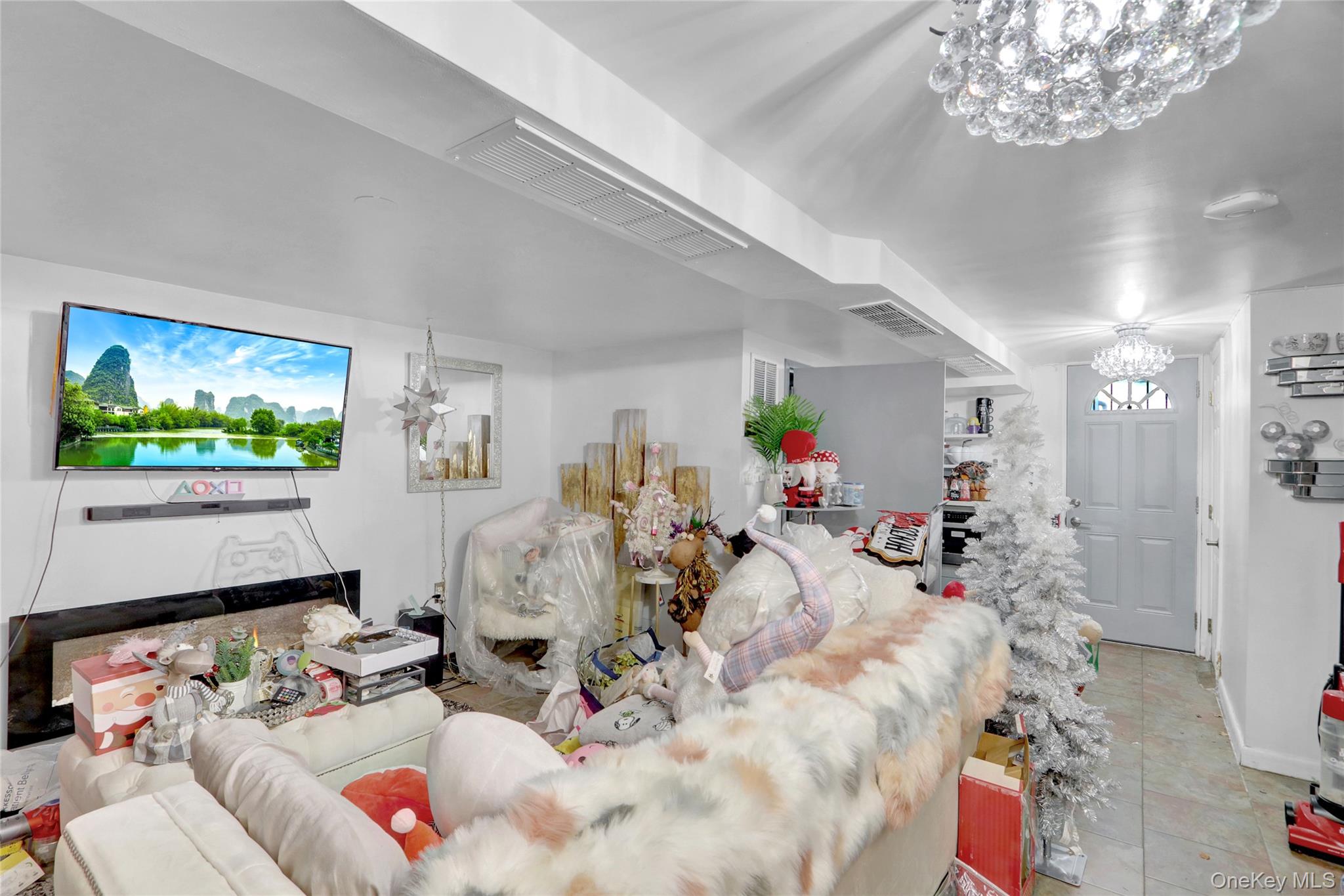 #14 photo, 60-23 77th Place, Middle Village , NY 11379