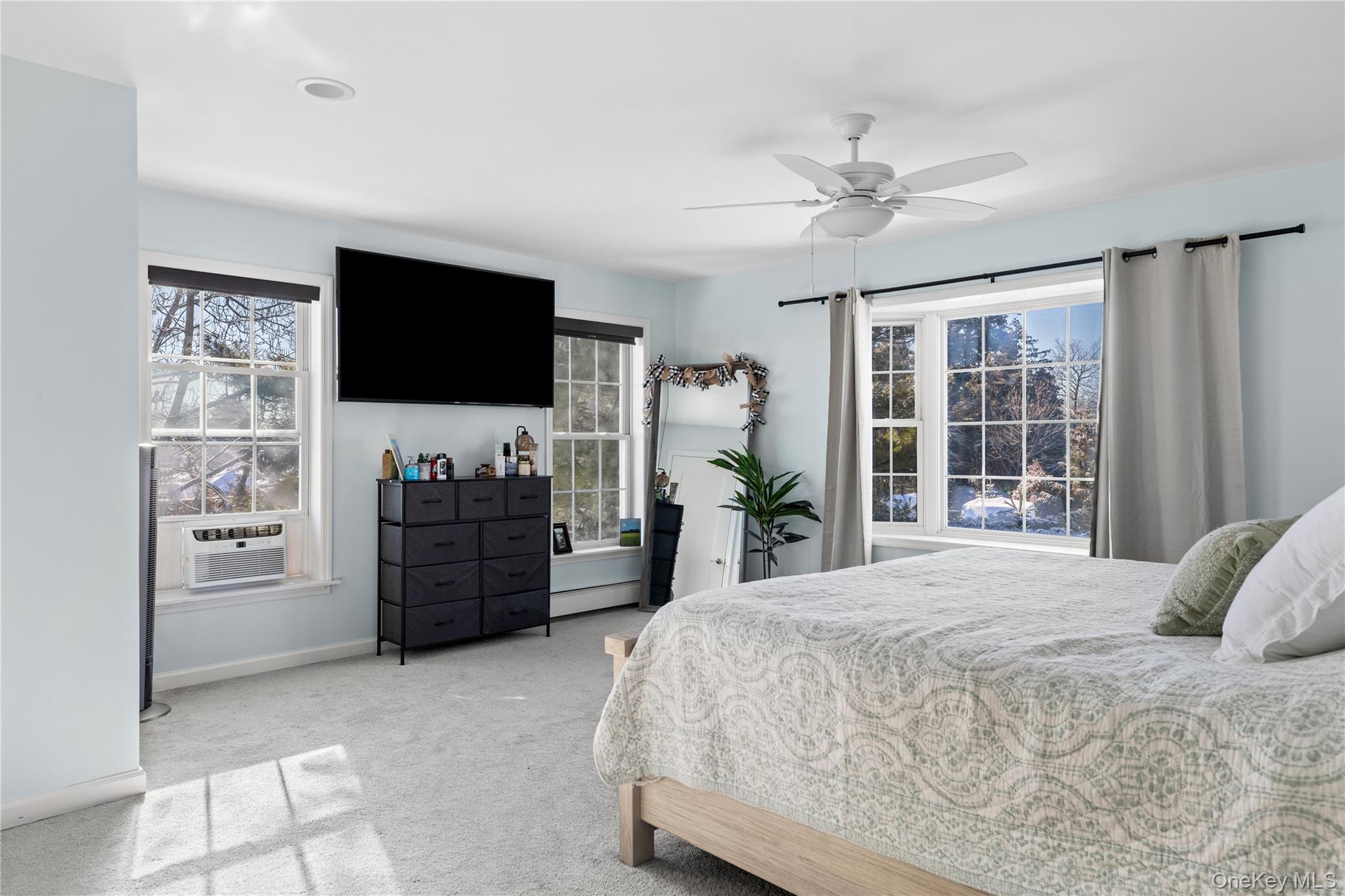 #7 photo, 65 Ocean Avenue, Bay Shore , NY 11706