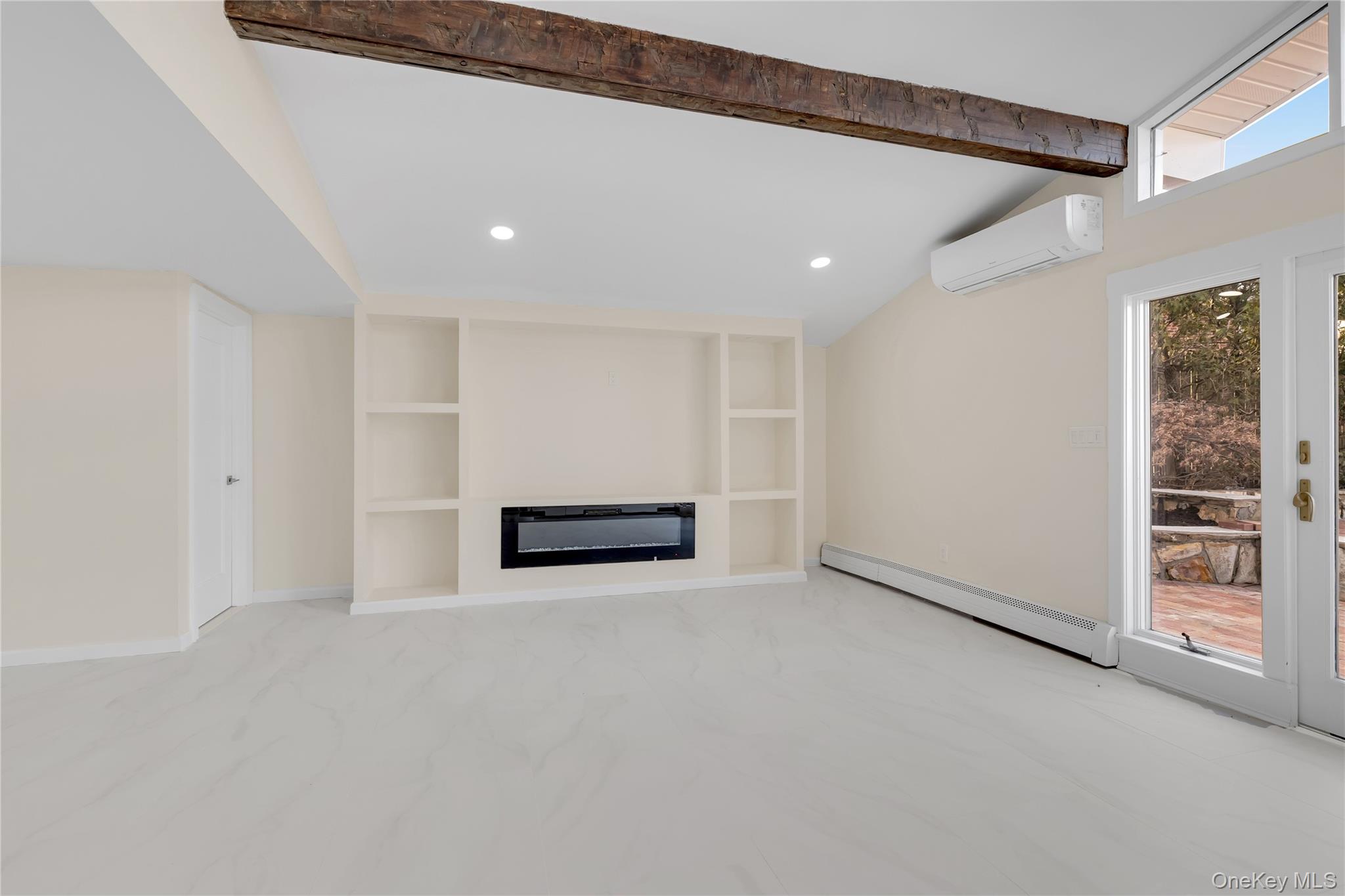 #11 photo, 1554 Holiday Park Drive, Wantagh , NY 11793