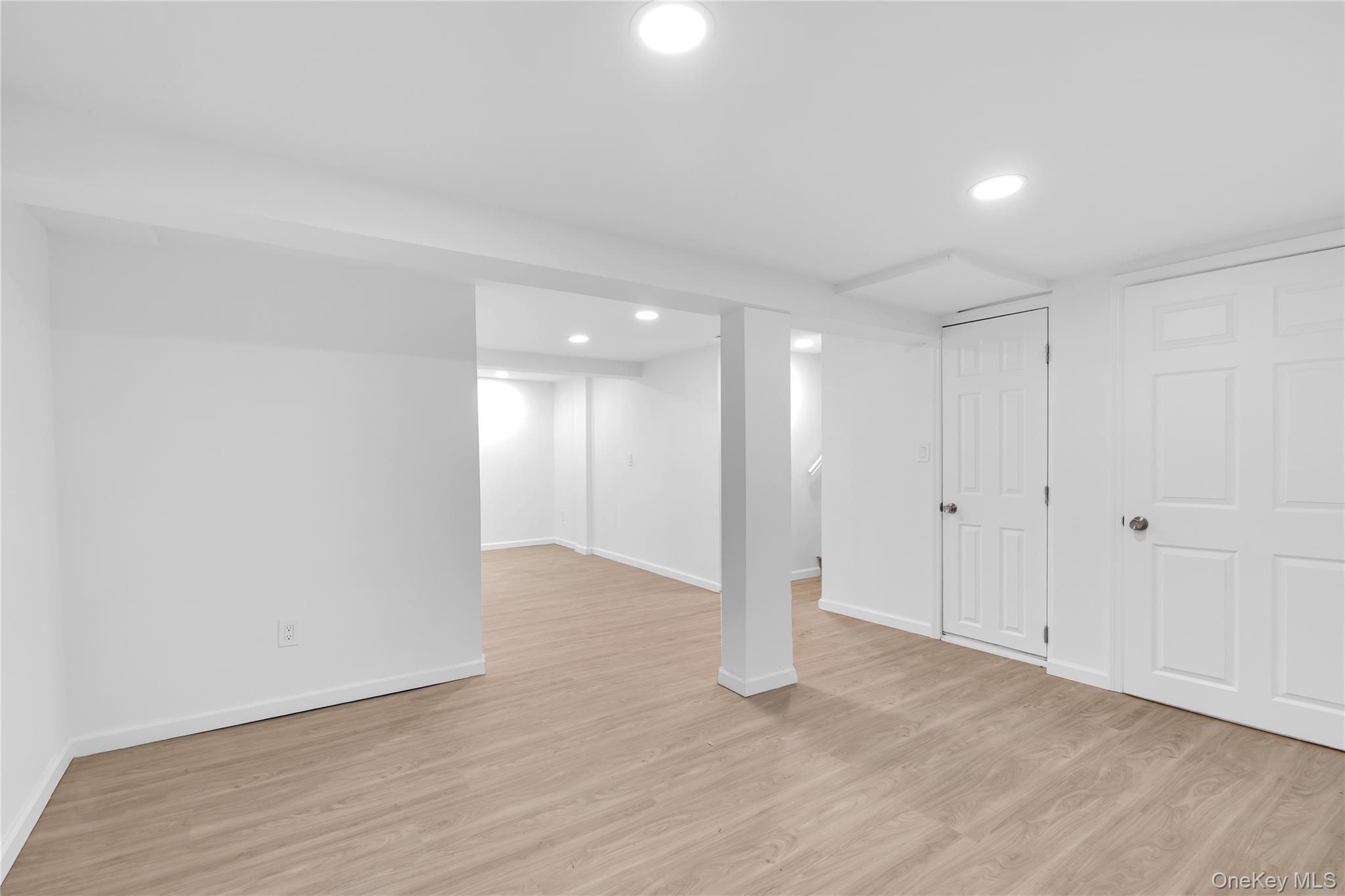 #12 photo, 1554 Holiday Park Drive, Wantagh , NY 11793