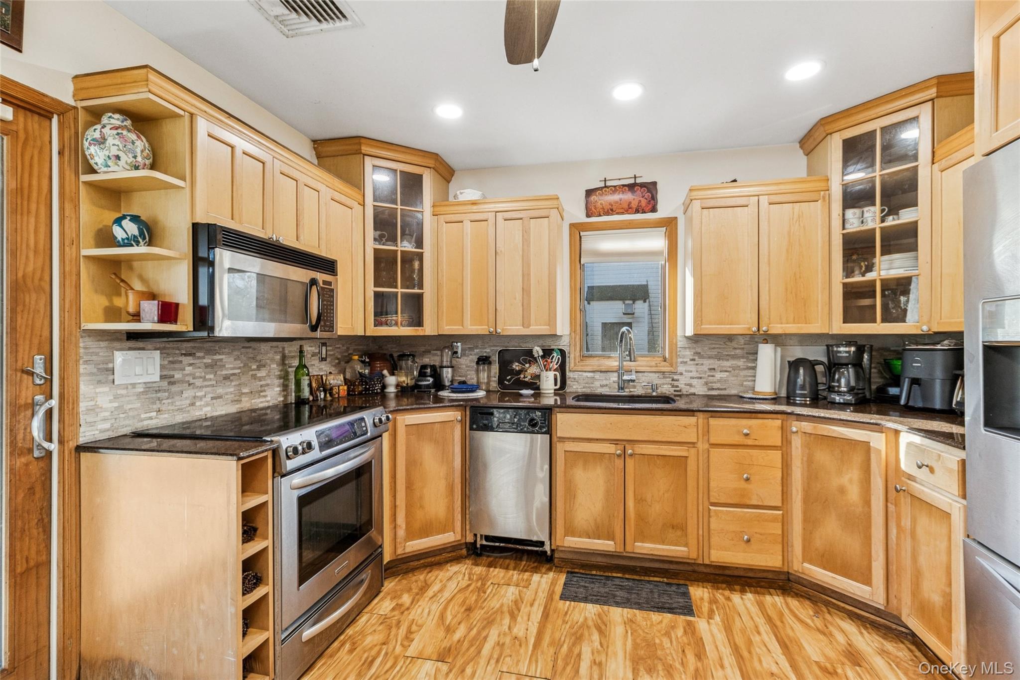 #6 photo, 90 Shore Drive, Mastic Beach , NY 11951