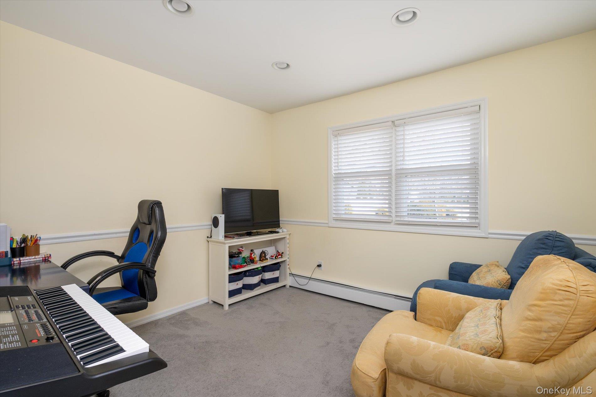 #13 photo, 1 Park Court, Smithtown , NY 11787