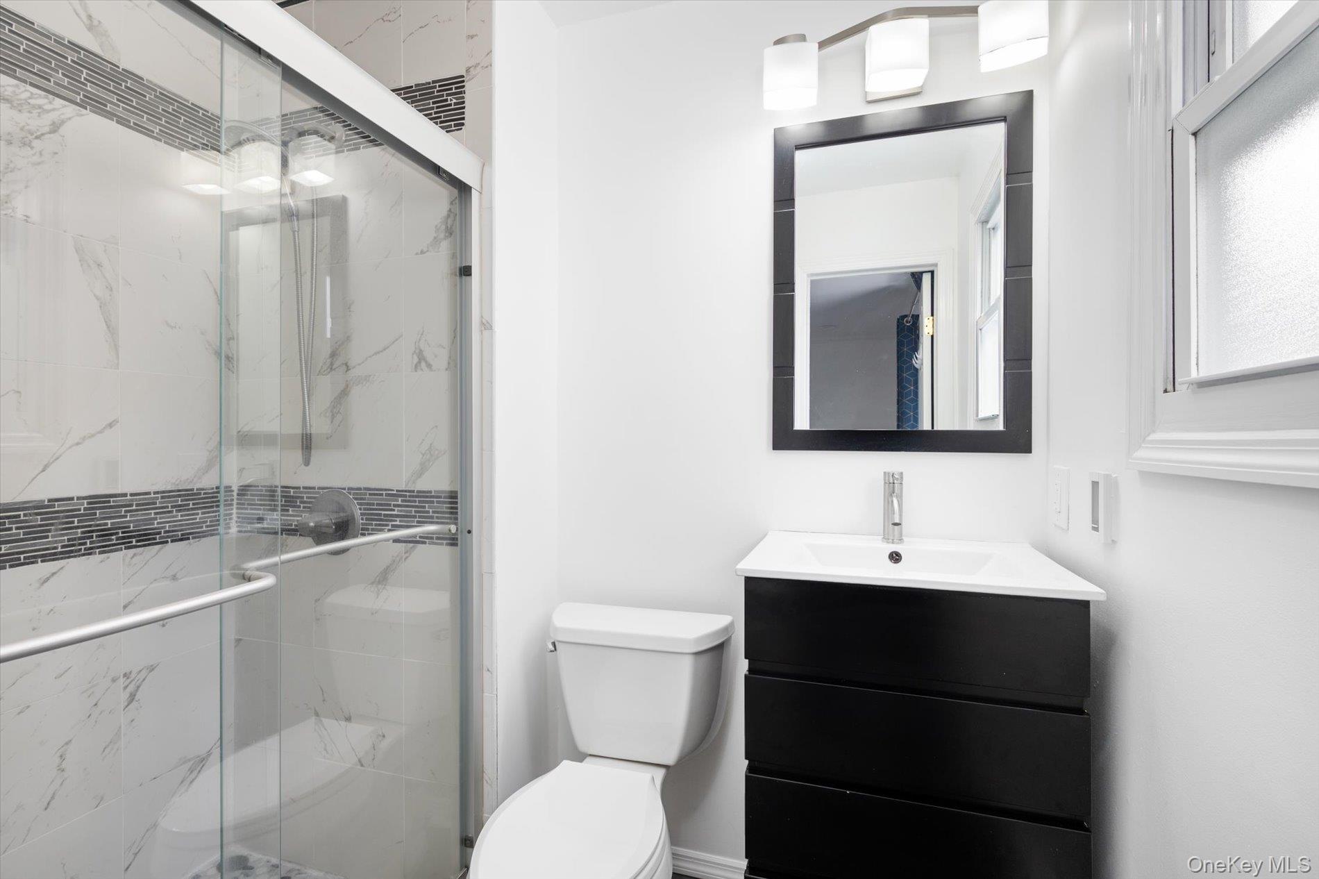 #16 photo, 1 Park Court, Smithtown , NY 11787