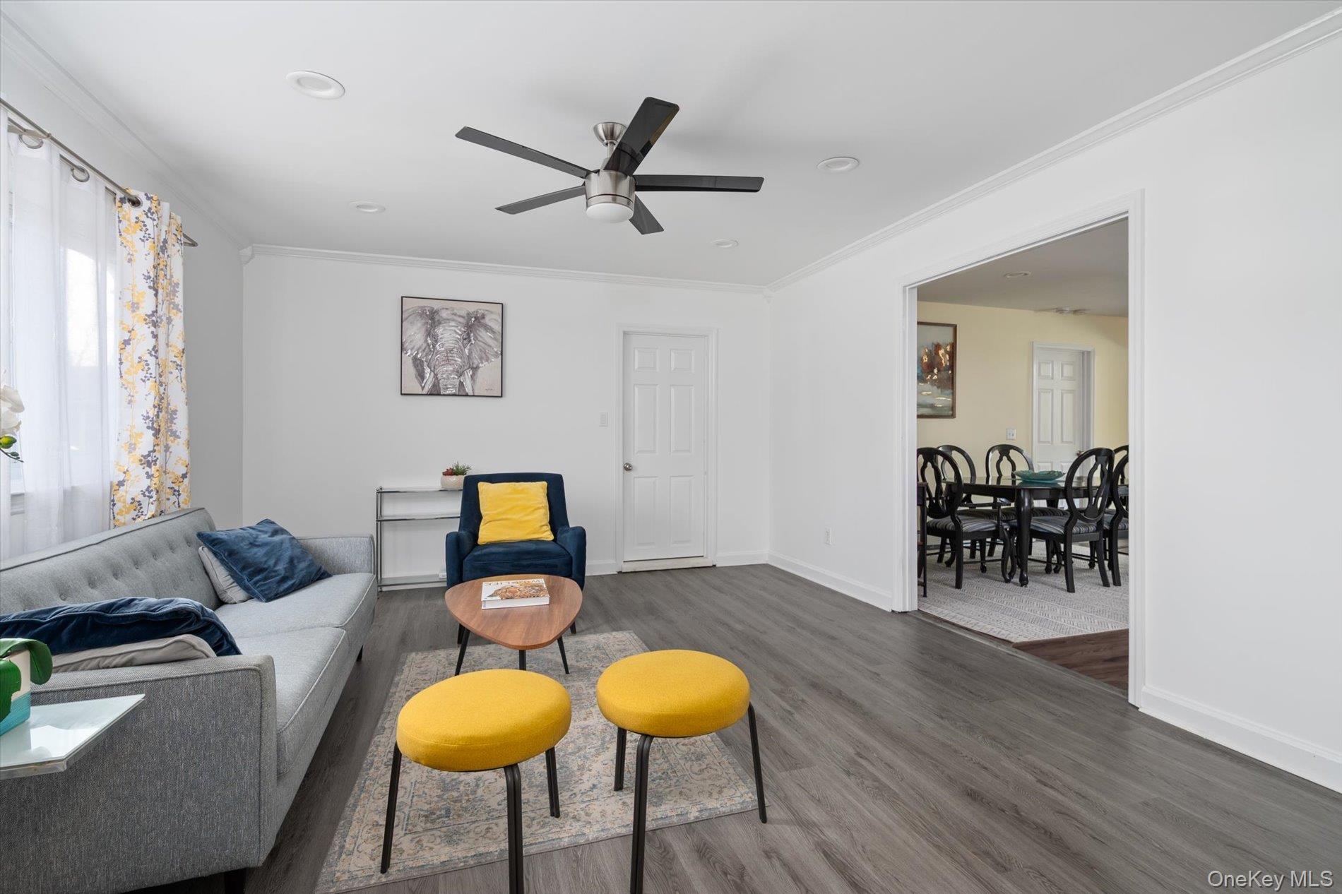 #3 photo, 1 Park Court, Smithtown , NY 11787