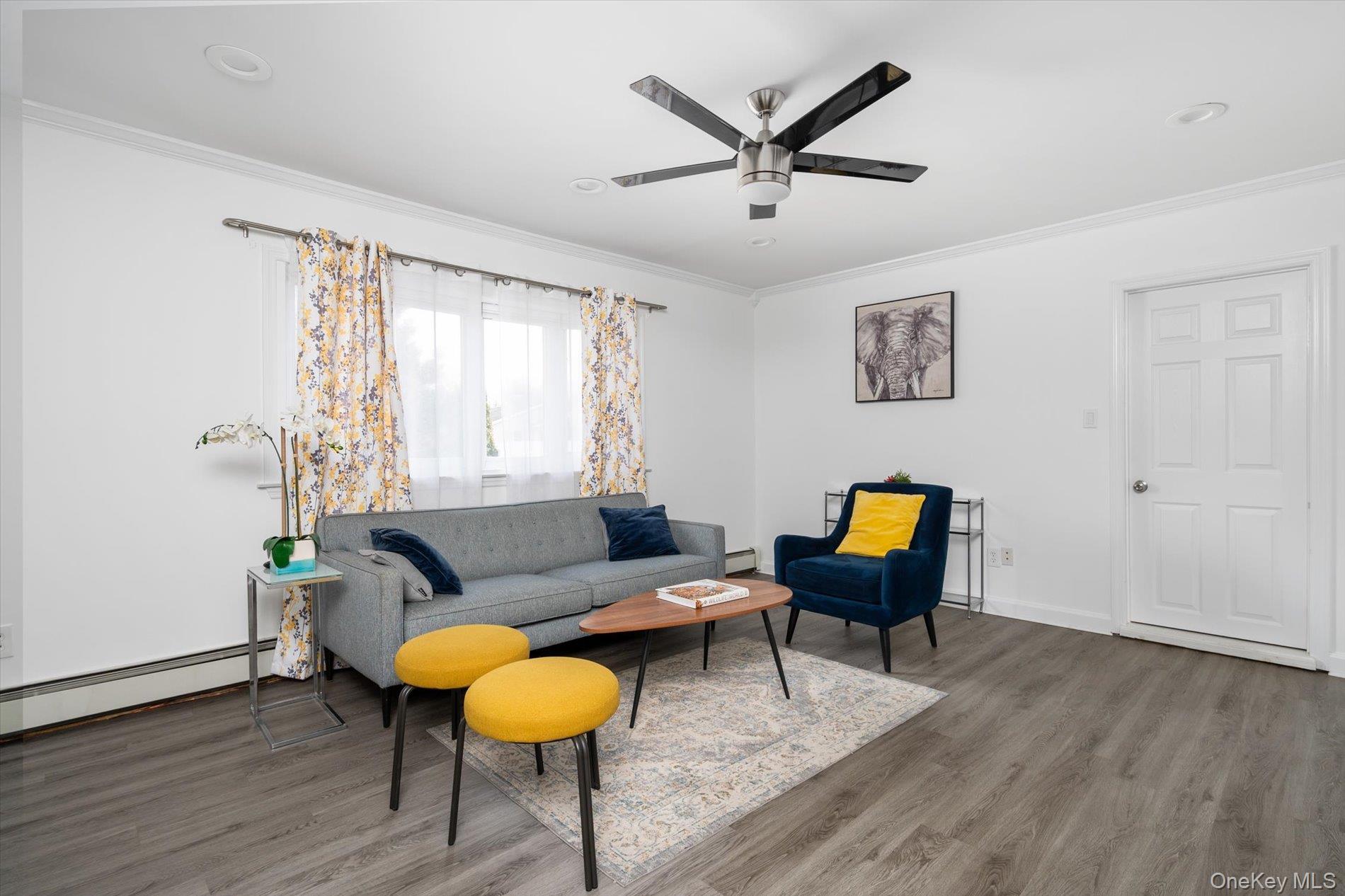 #4 photo, 1 Park Court, Smithtown , NY 11787