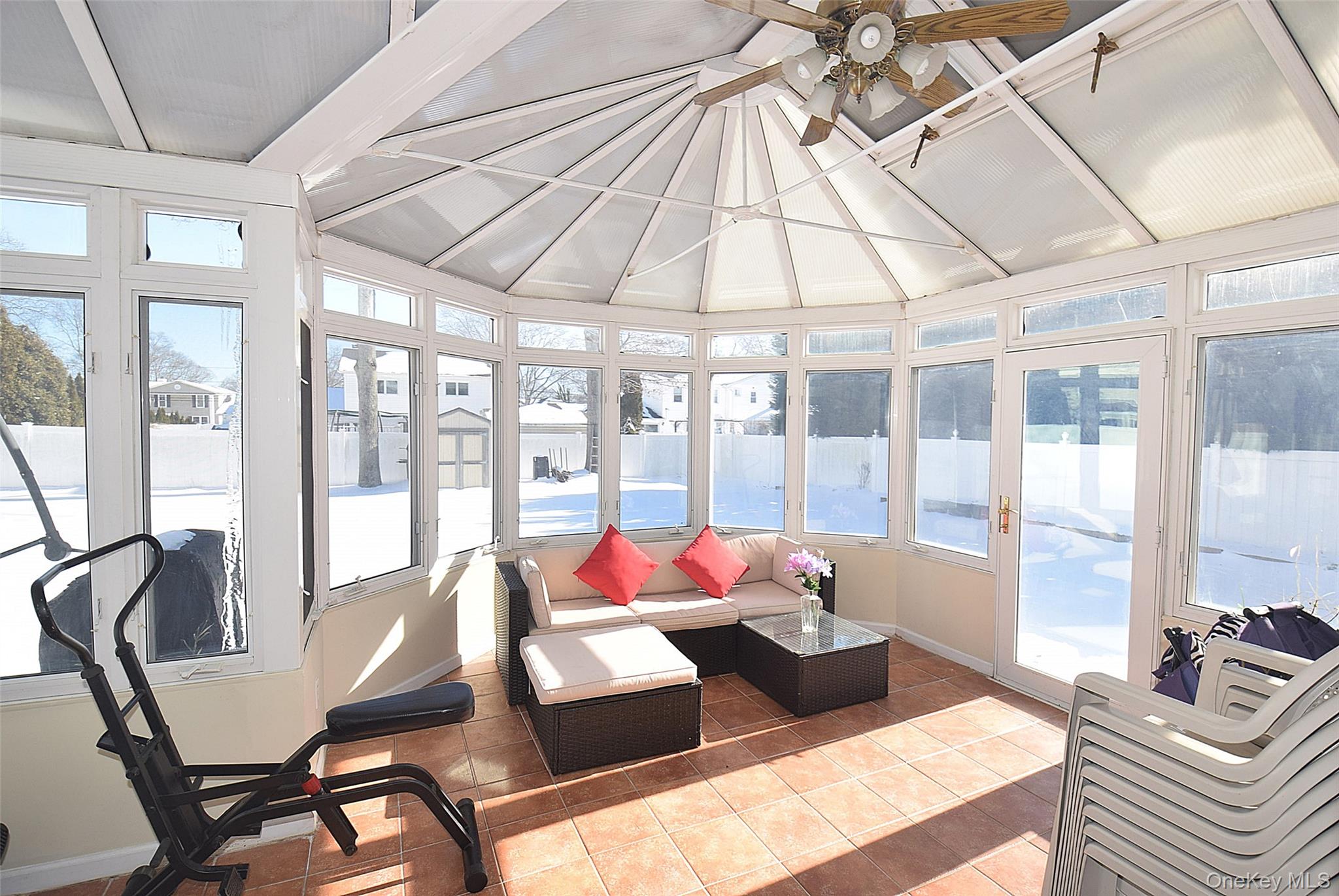 #14 photo, 1055 Coates Avenue, 東長島 Holbrook , NY 11741