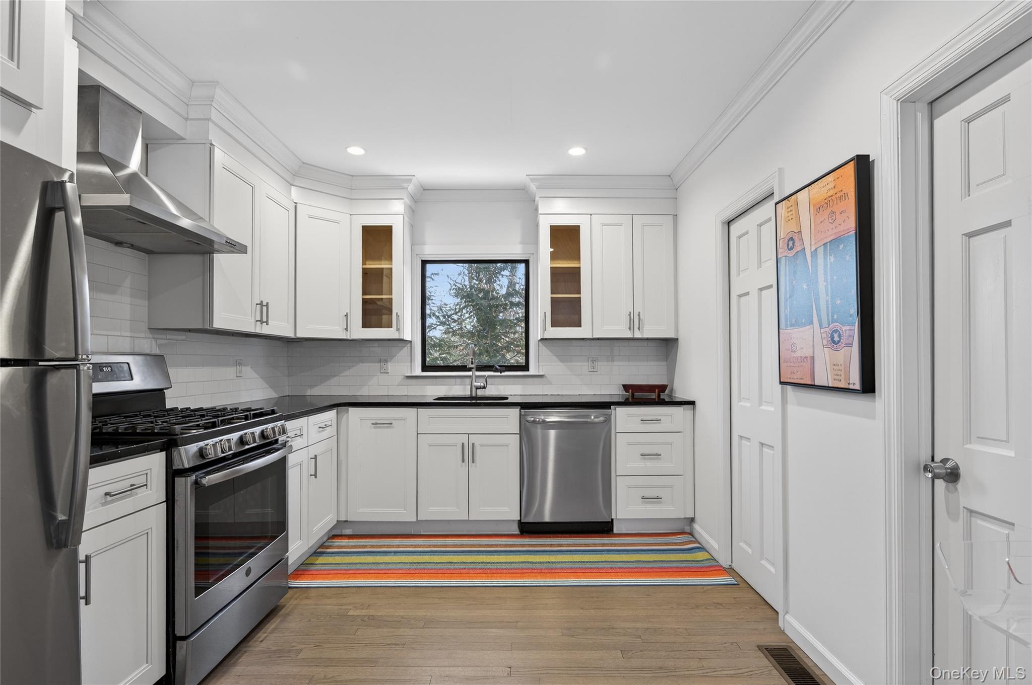 #8 photo, 2 Prospect Avenue, Sea Cliff , NY 11579