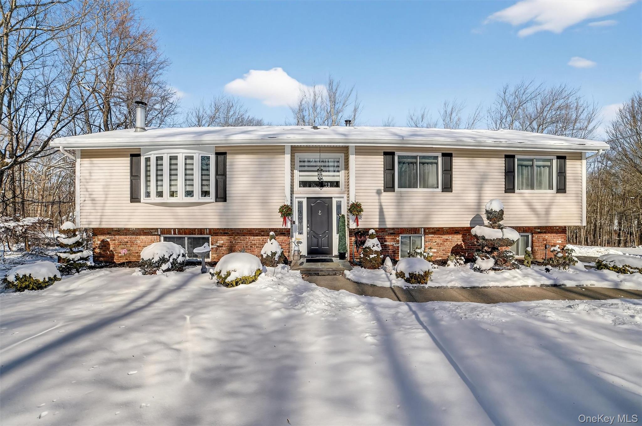 #1 photo, 13 Watergate Drive, Amawalk , NY 10501