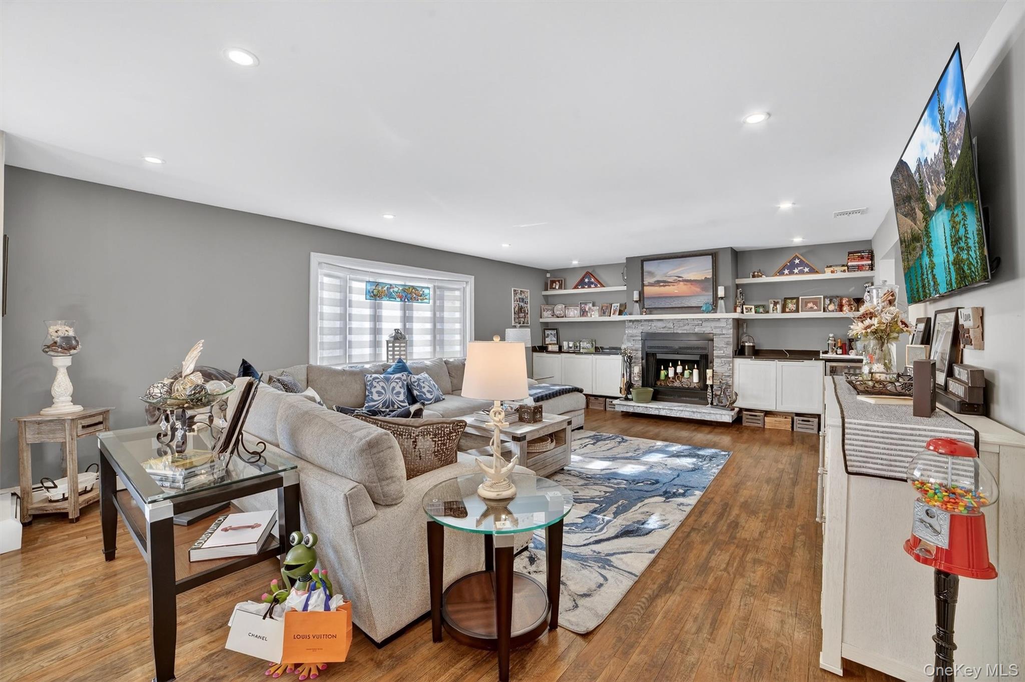 #5 photo, 13 Watergate Drive, Amawalk , NY 10501