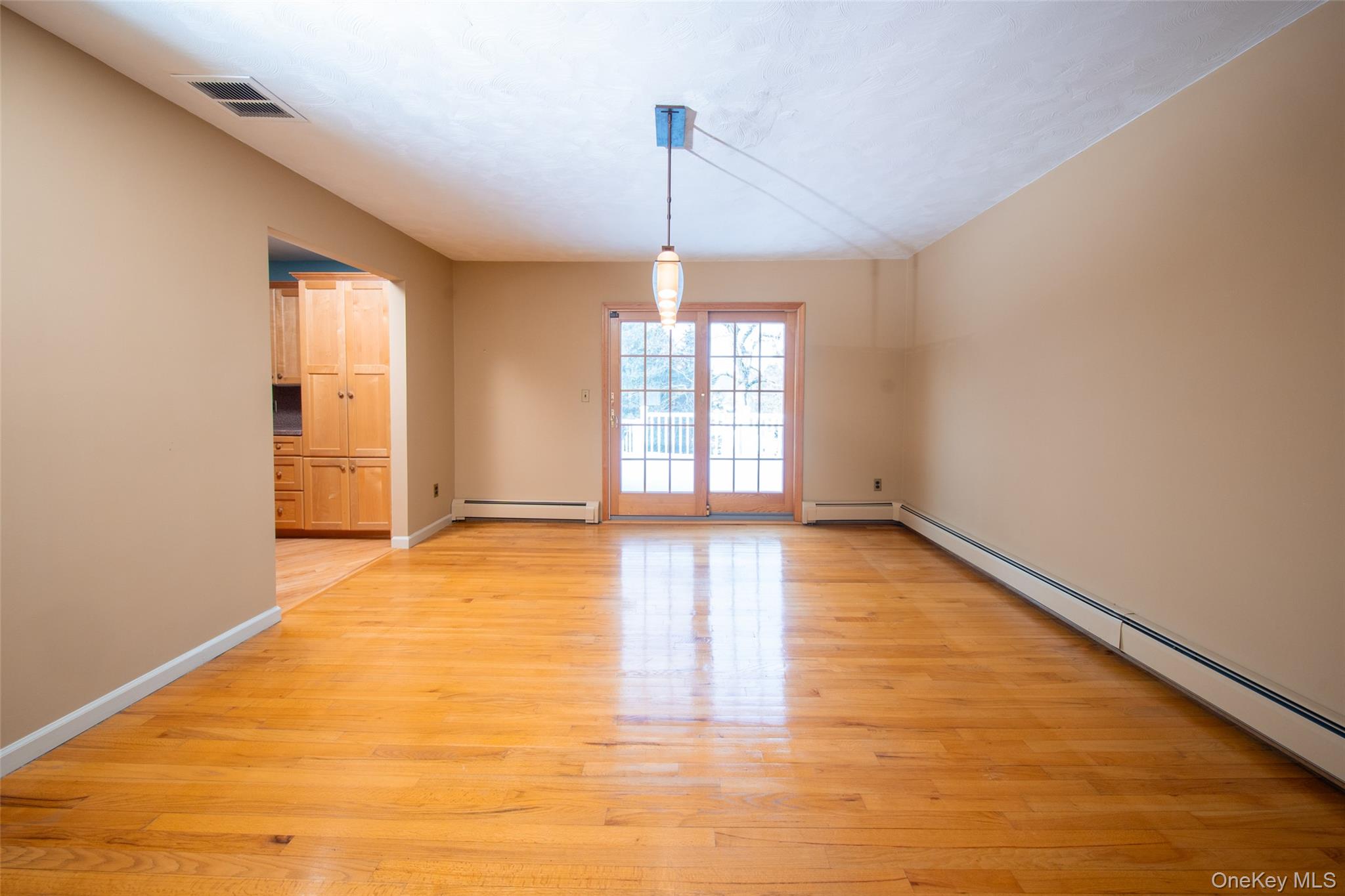 #12 photo, 75 Holland Place, Hartsdale , NY 10530