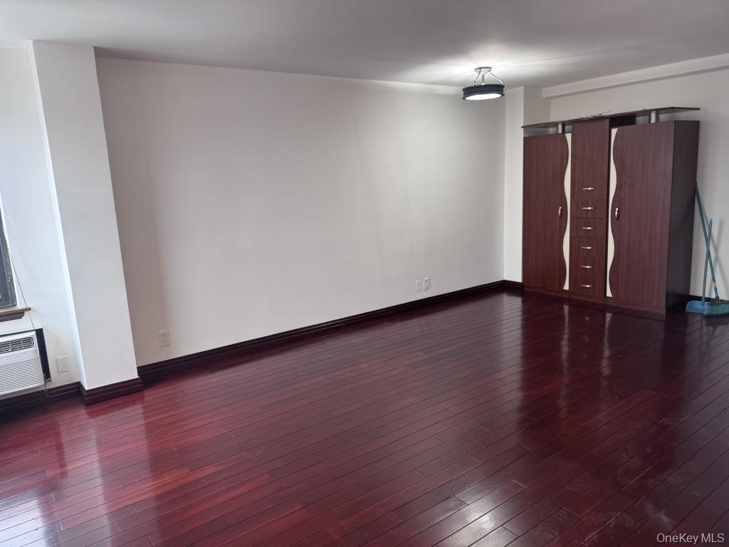 #13 photo, 40 Brighton 1st Road, Brooklyn , NY 11235