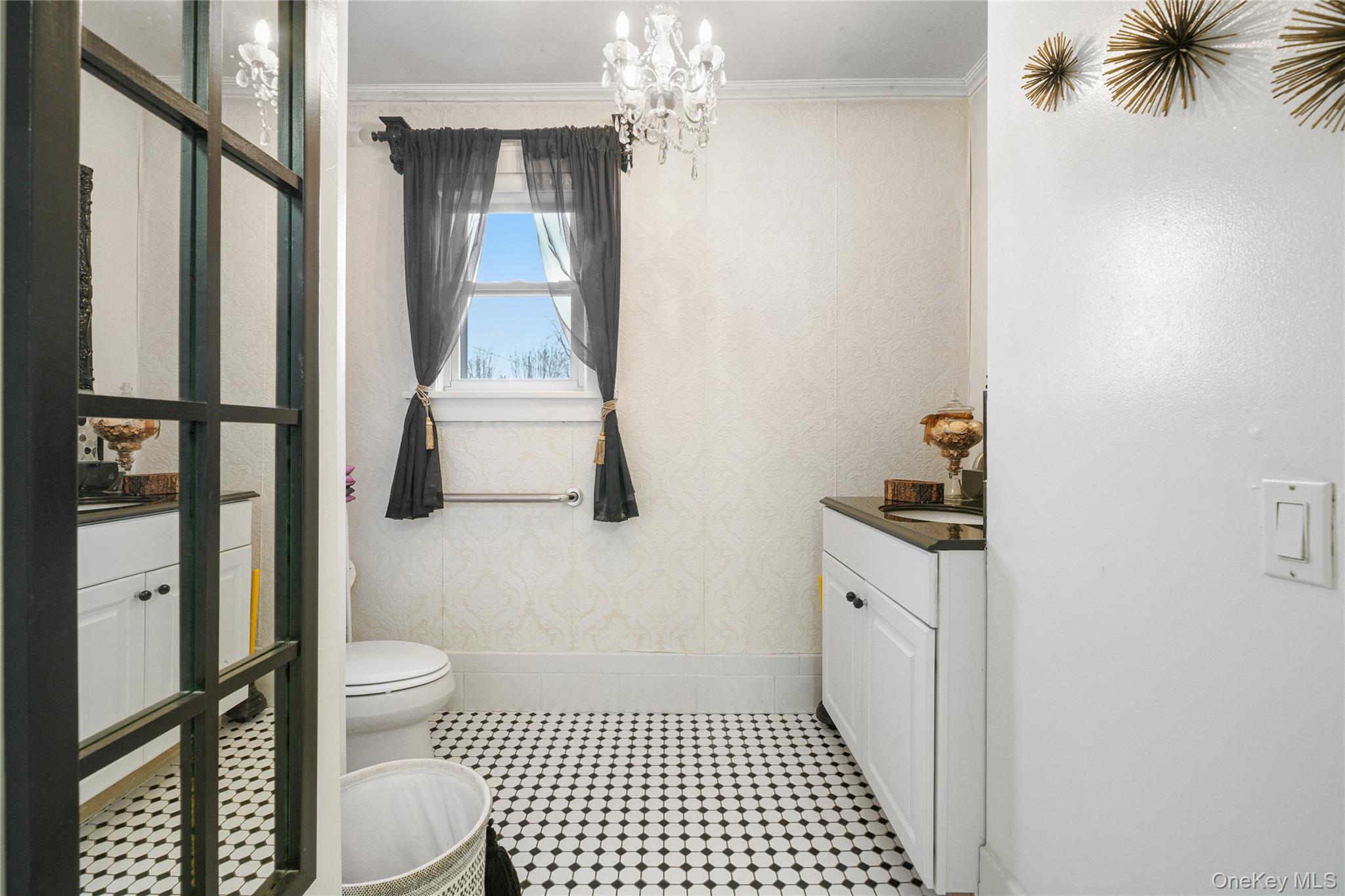 #12 photo, 118 Columbus Avenue, Valhalla , NY 10595