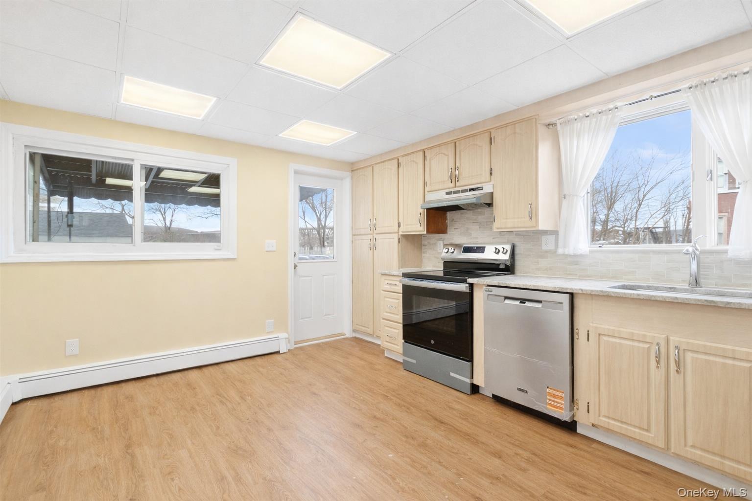 #20 photo, 32 N Clover Street, Poughkeepsie , NY 12601