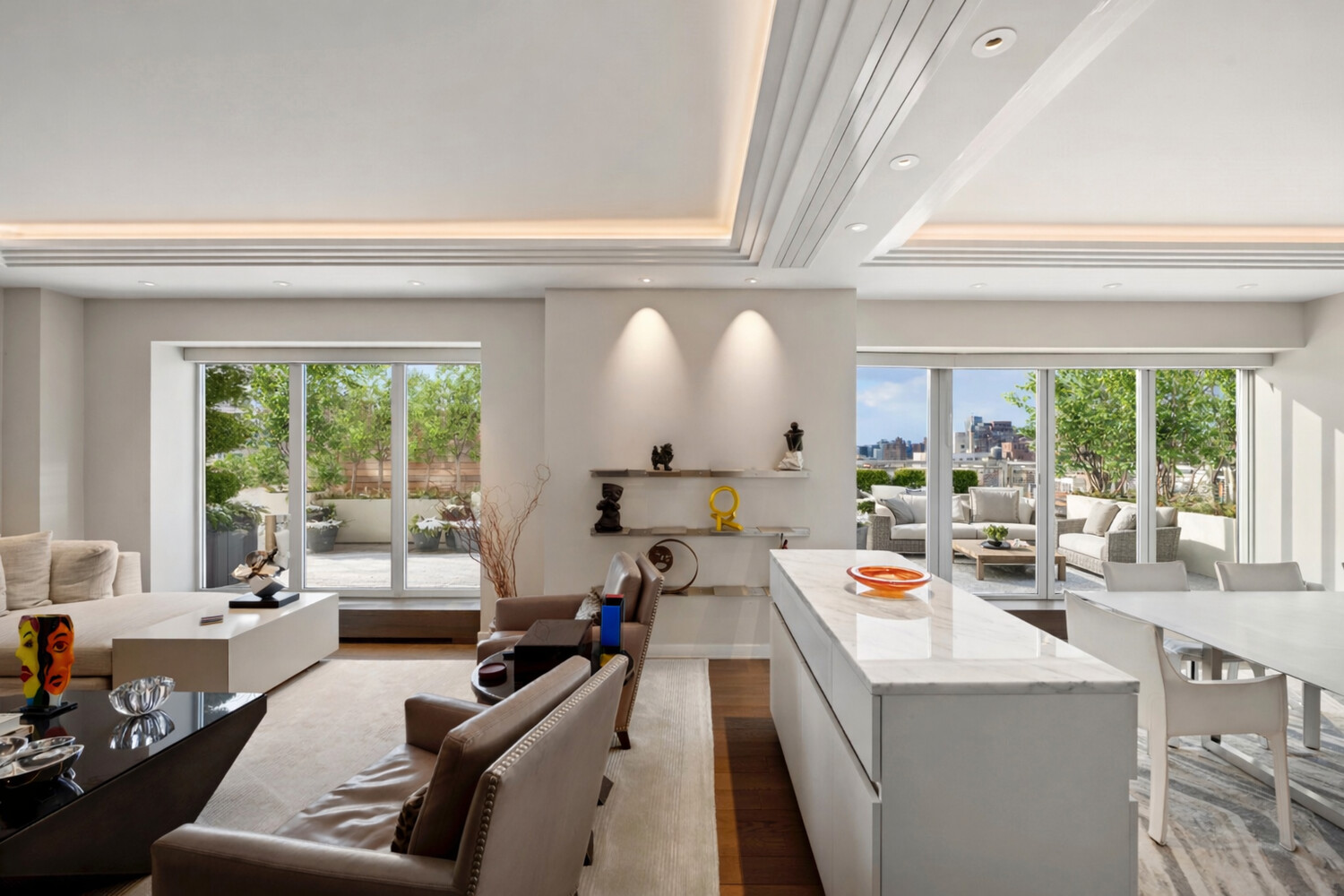 #1 photo, 2 5TH Avenue, Greenwich Village , NY 10011