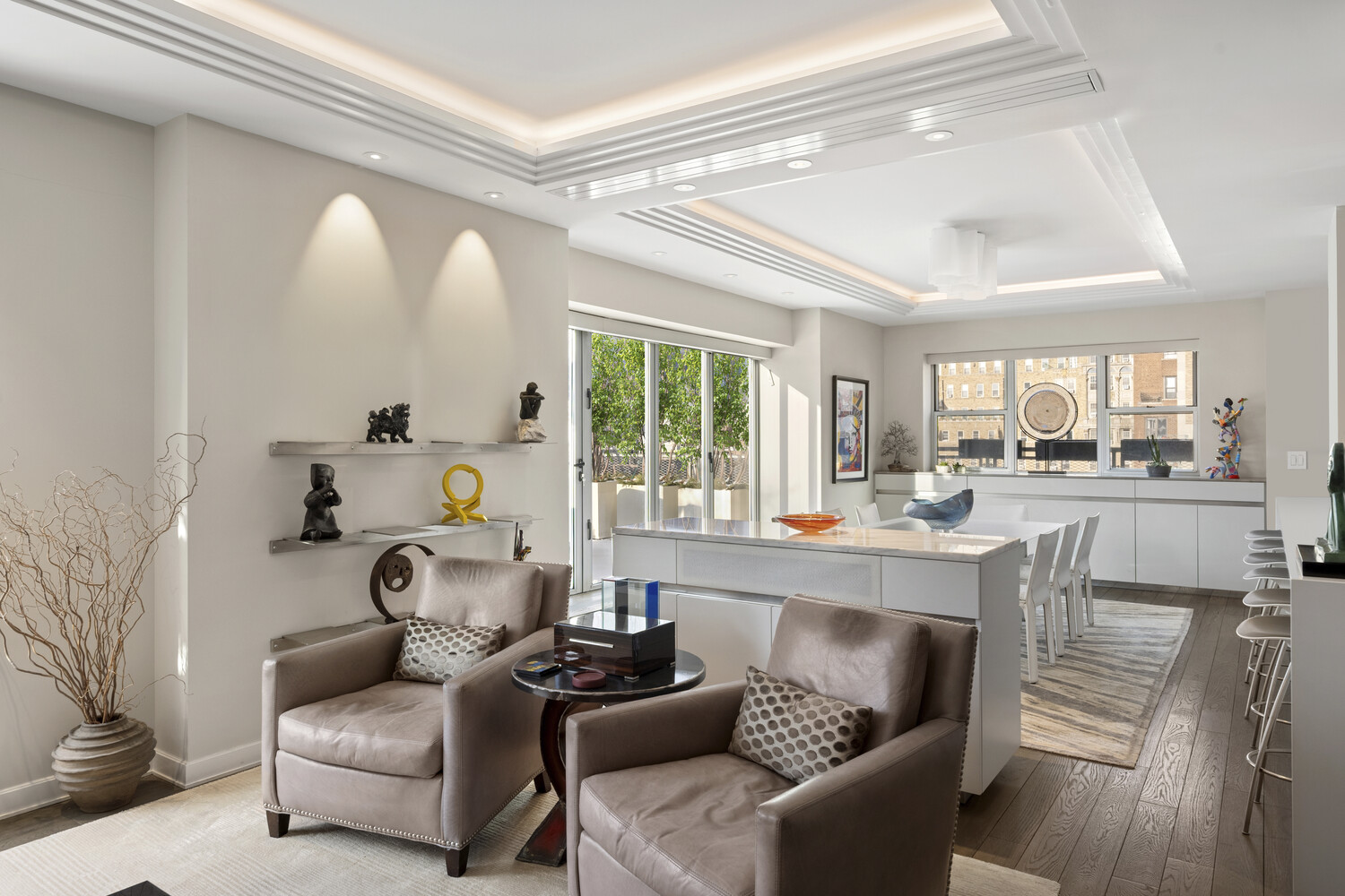 #16 photo, 2 5TH Avenue, Greenwich Village , NY 10011