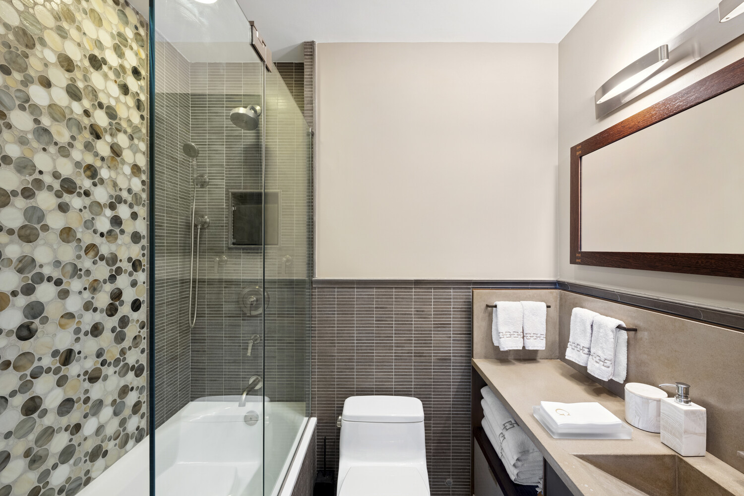 #20 photo, 2 5TH Avenue, 맨해튼 Greenwich Village , NY 10011