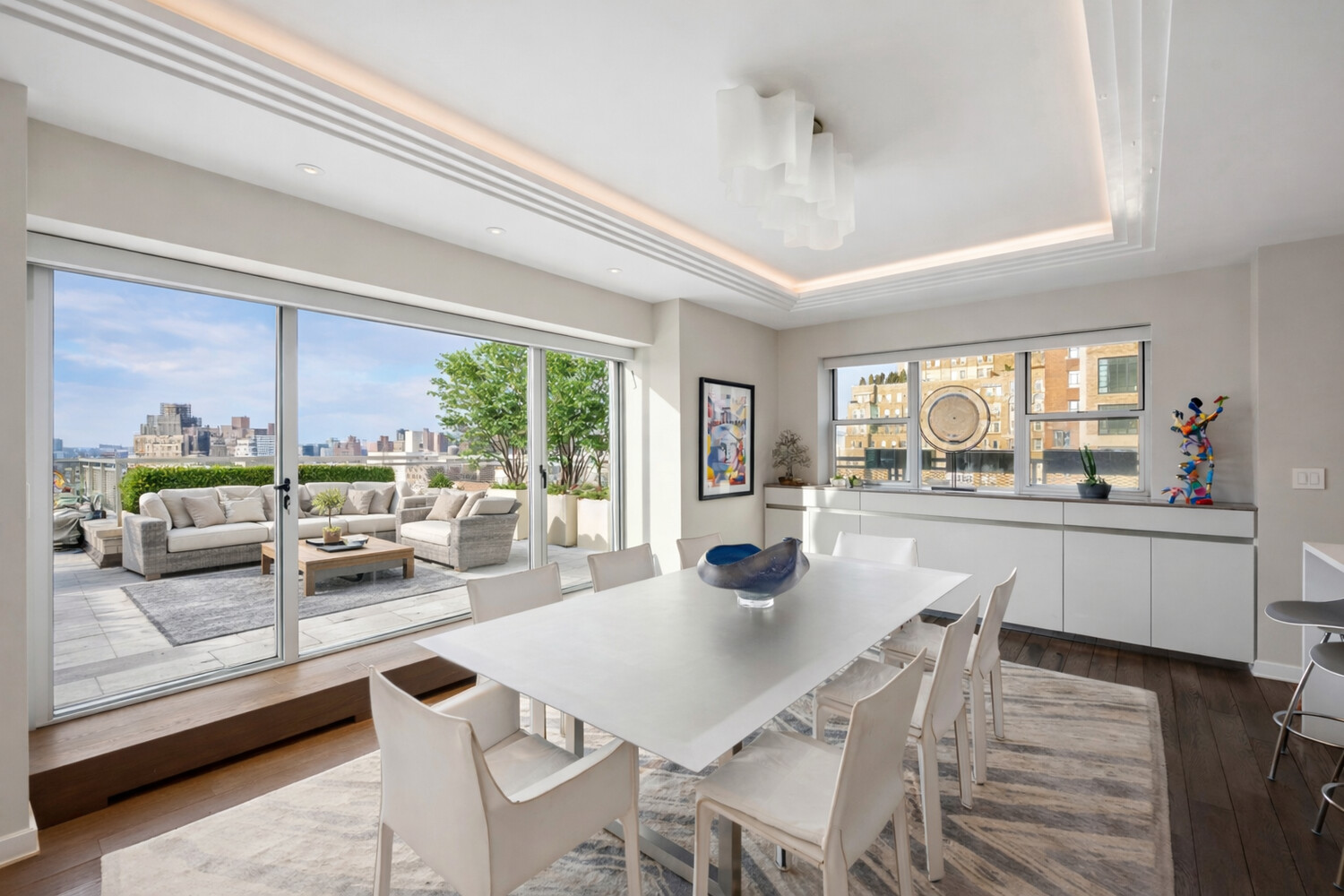 #4 photo, 2 5TH Avenue, Greenwich Village , NY 10011