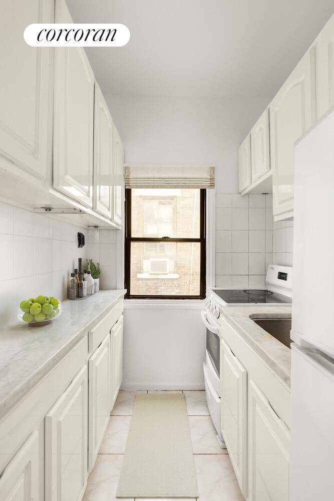 #7 photo, 307 W 20TH Street, Манхэттен ‖ Chelsea , NY 10011