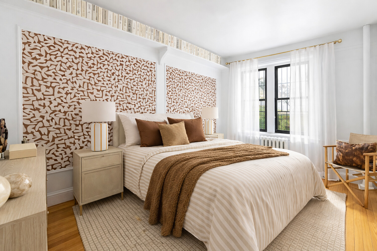 #5 photo, 99 E 4TH Street, East Village , NY 10003