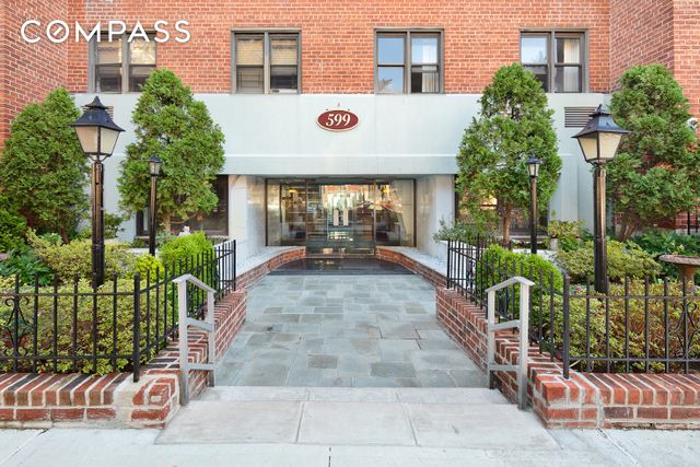 #10 photo, 599 E 7th Street, Kensington , NY 11218