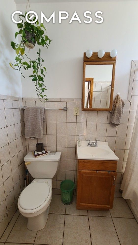 #15 photo, Ridgewood, Ridgewood , NY 11385