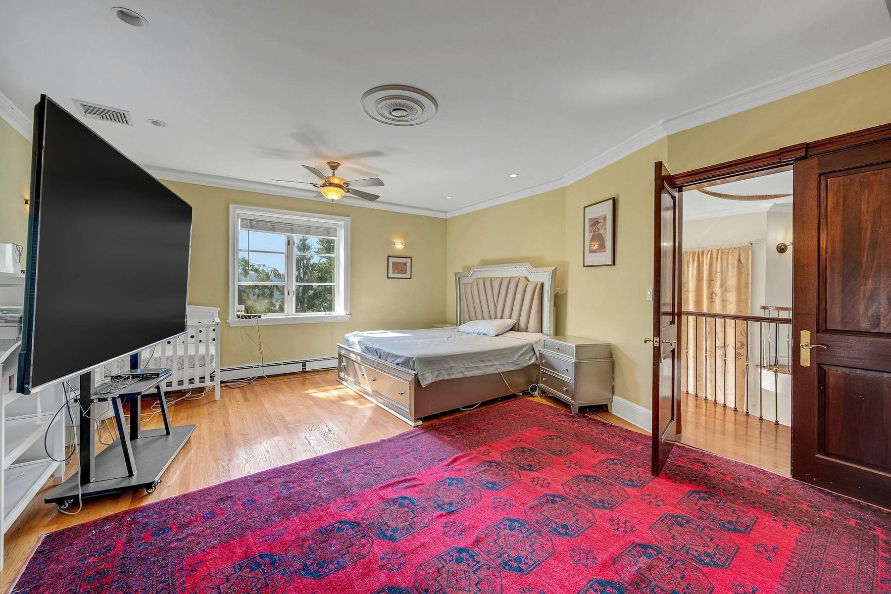 #17 photo, 5440 Independence Avenue, Riverdale , NY 10471