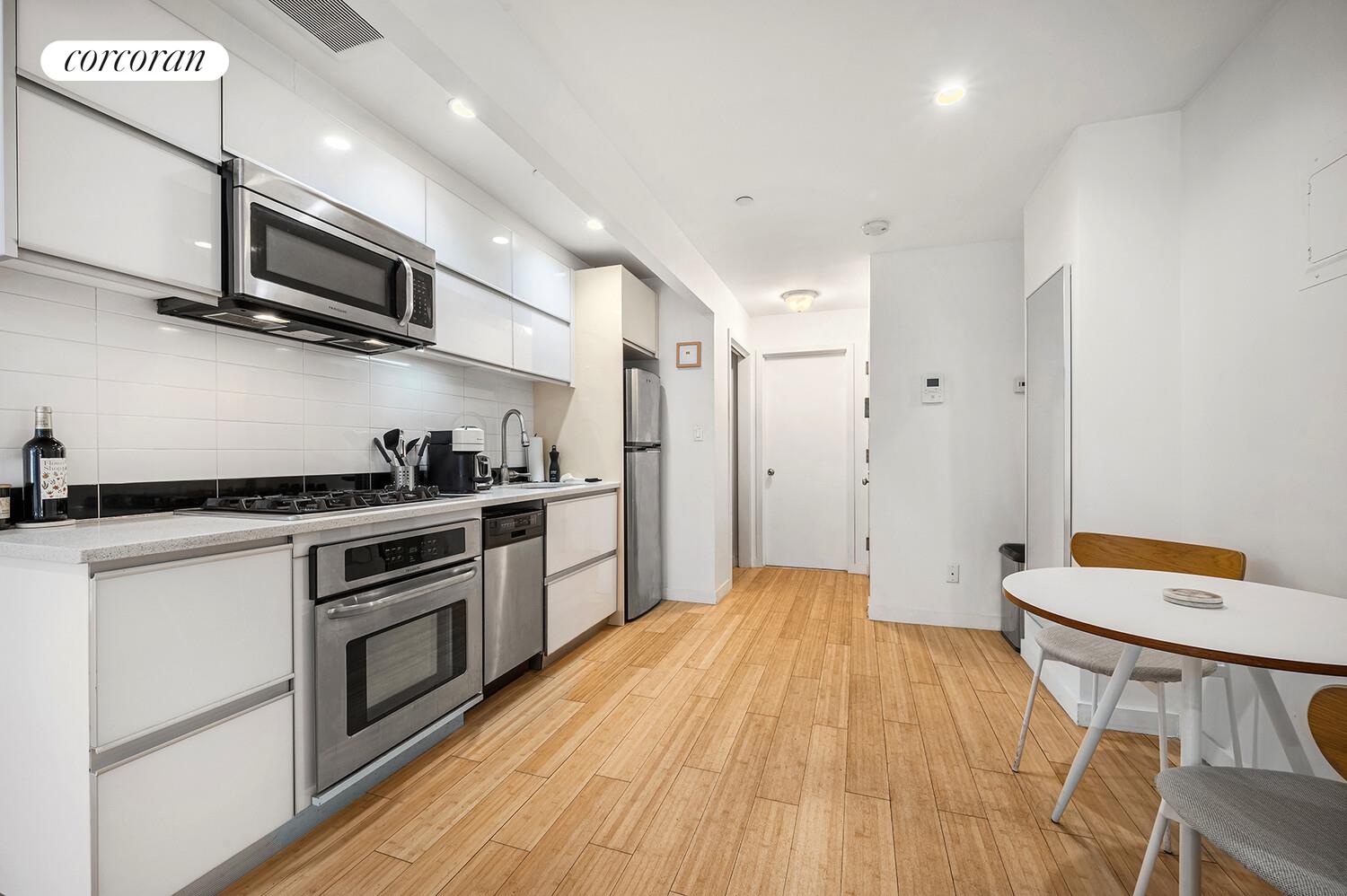 #2 photo, Brooklyn, Williamsburg , NY 11211