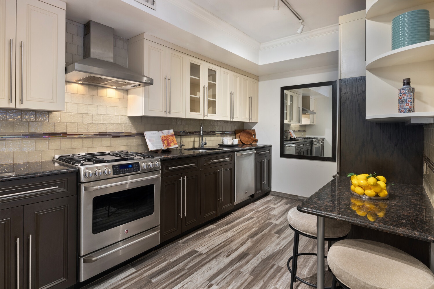 #7 photo, 525 E 80TH Street, Yorkville , NY 10075