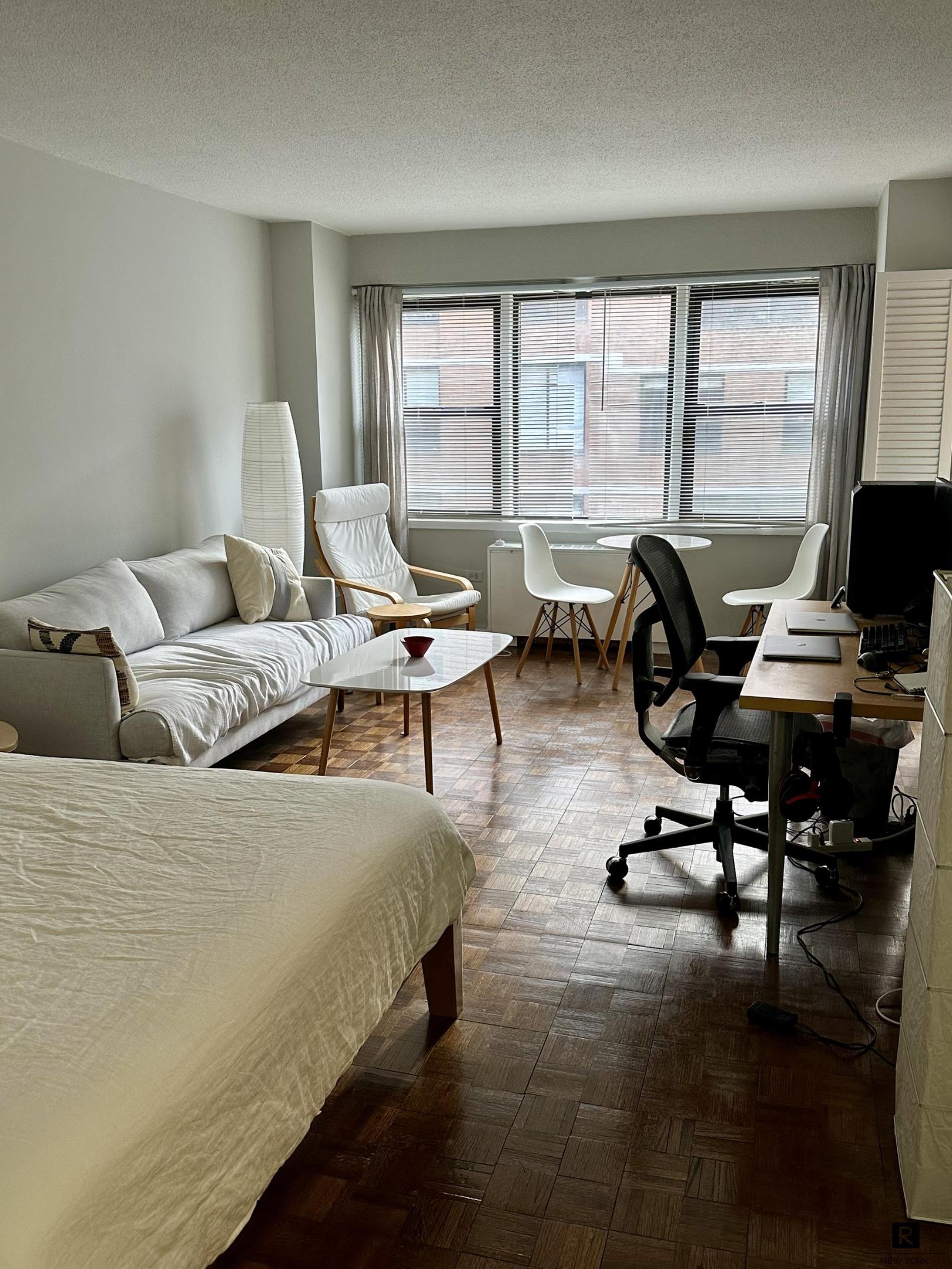 #1 photo, 520 E 81st Street, Upper East Side , NY 10028